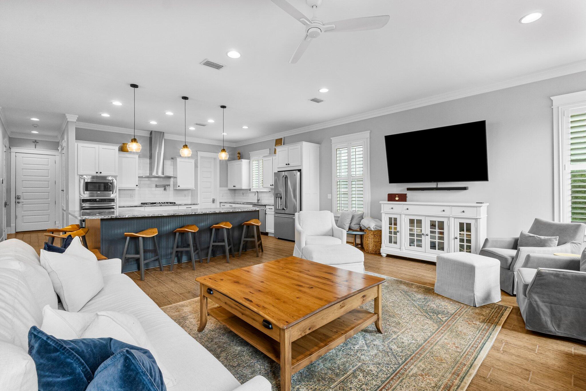 HIGHLAND PARKS - Residential