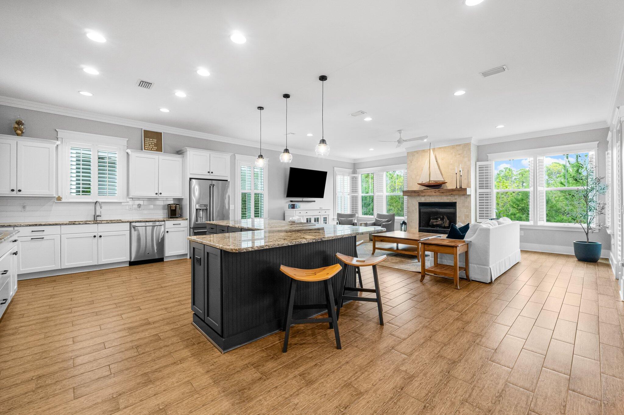 HIGHLAND PARKS - Residential