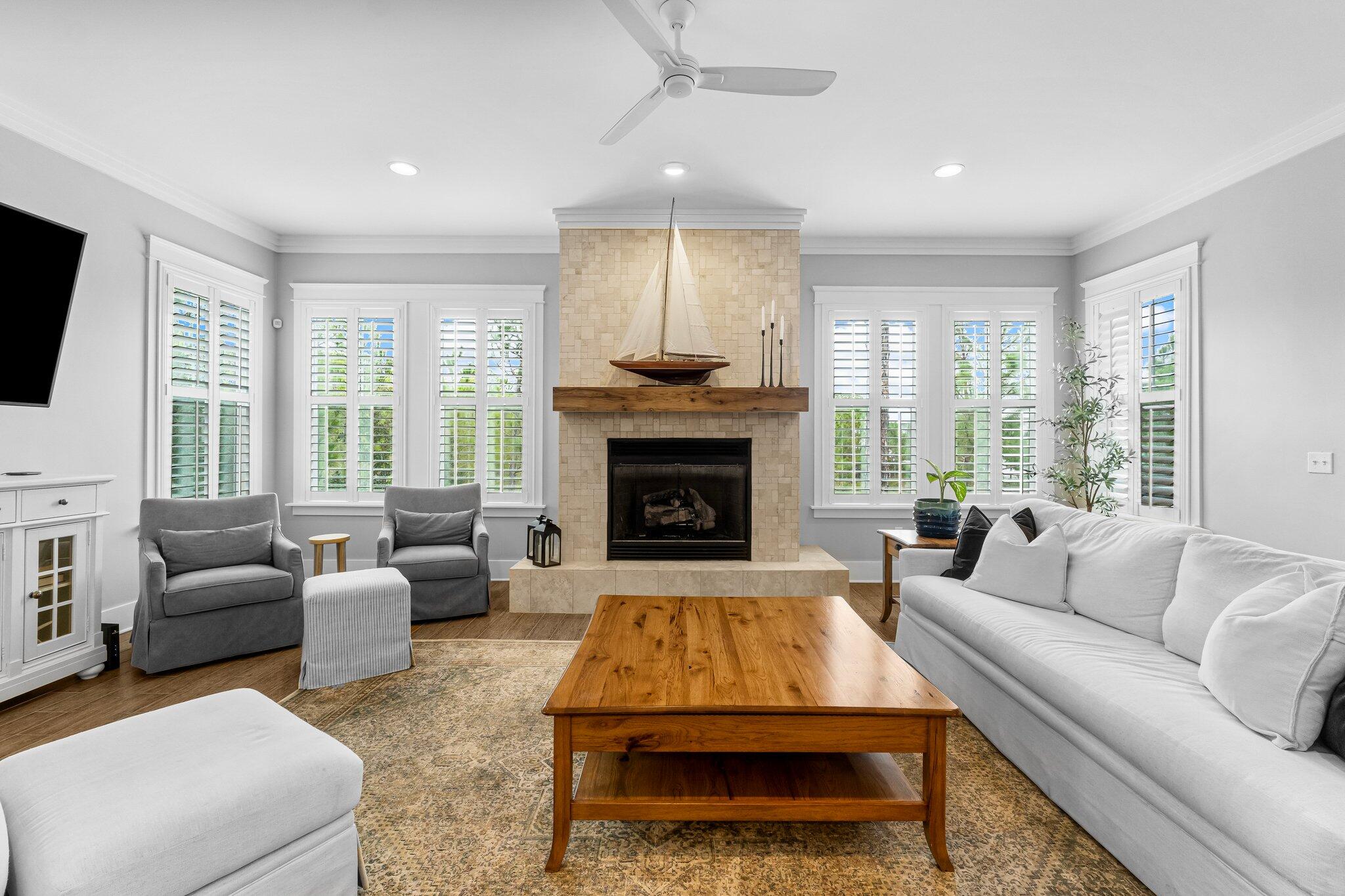 HIGHLAND PARKS - Residential