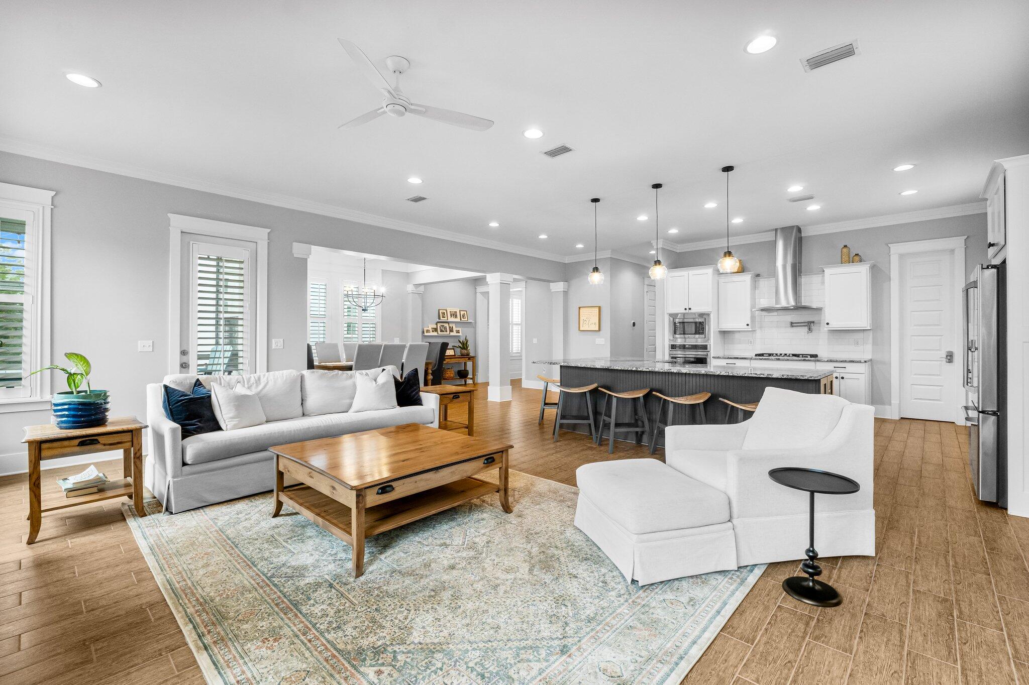 HIGHLAND PARKS - Residential