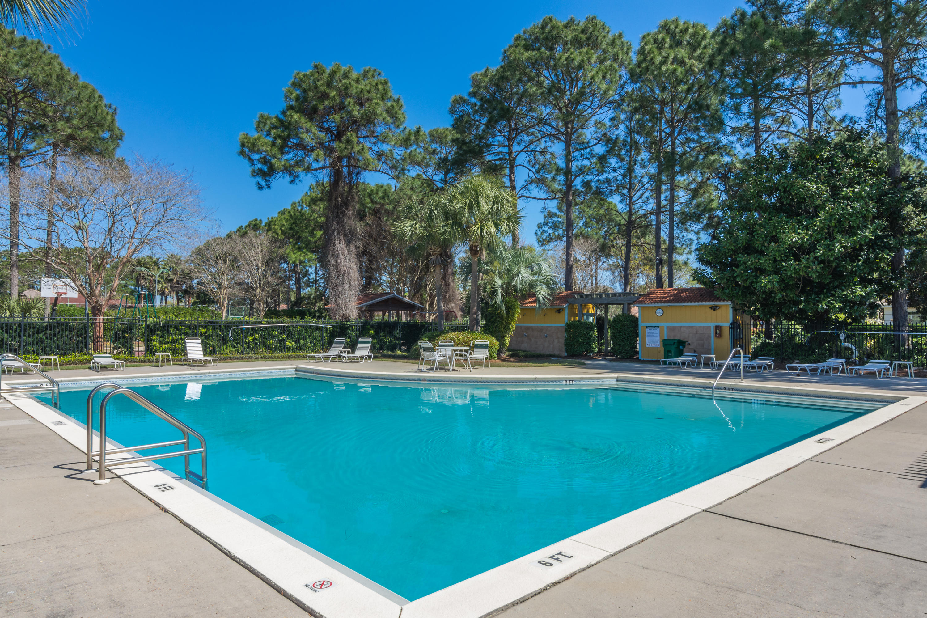 EMERALD LAKES PH 2 - Residential