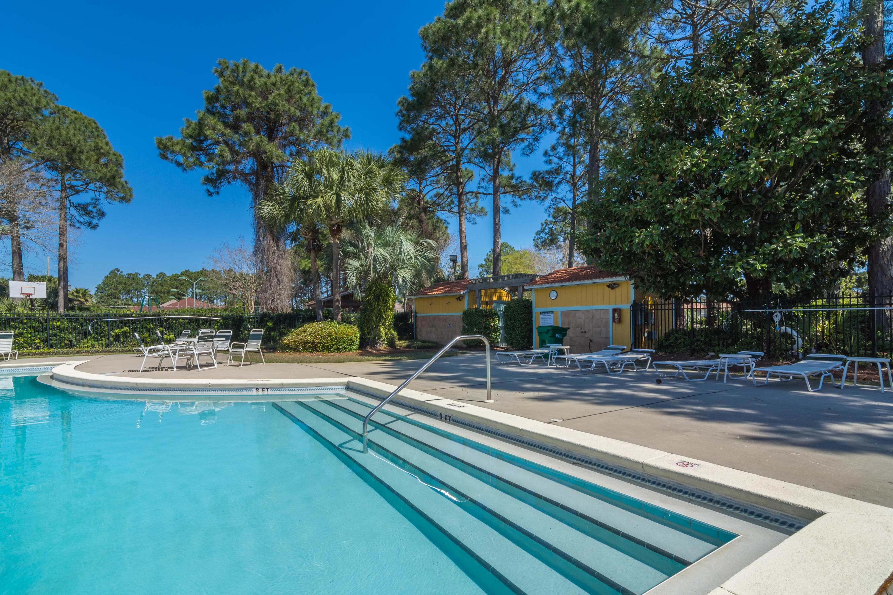 EMERALD LAKES PH 2 - Residential