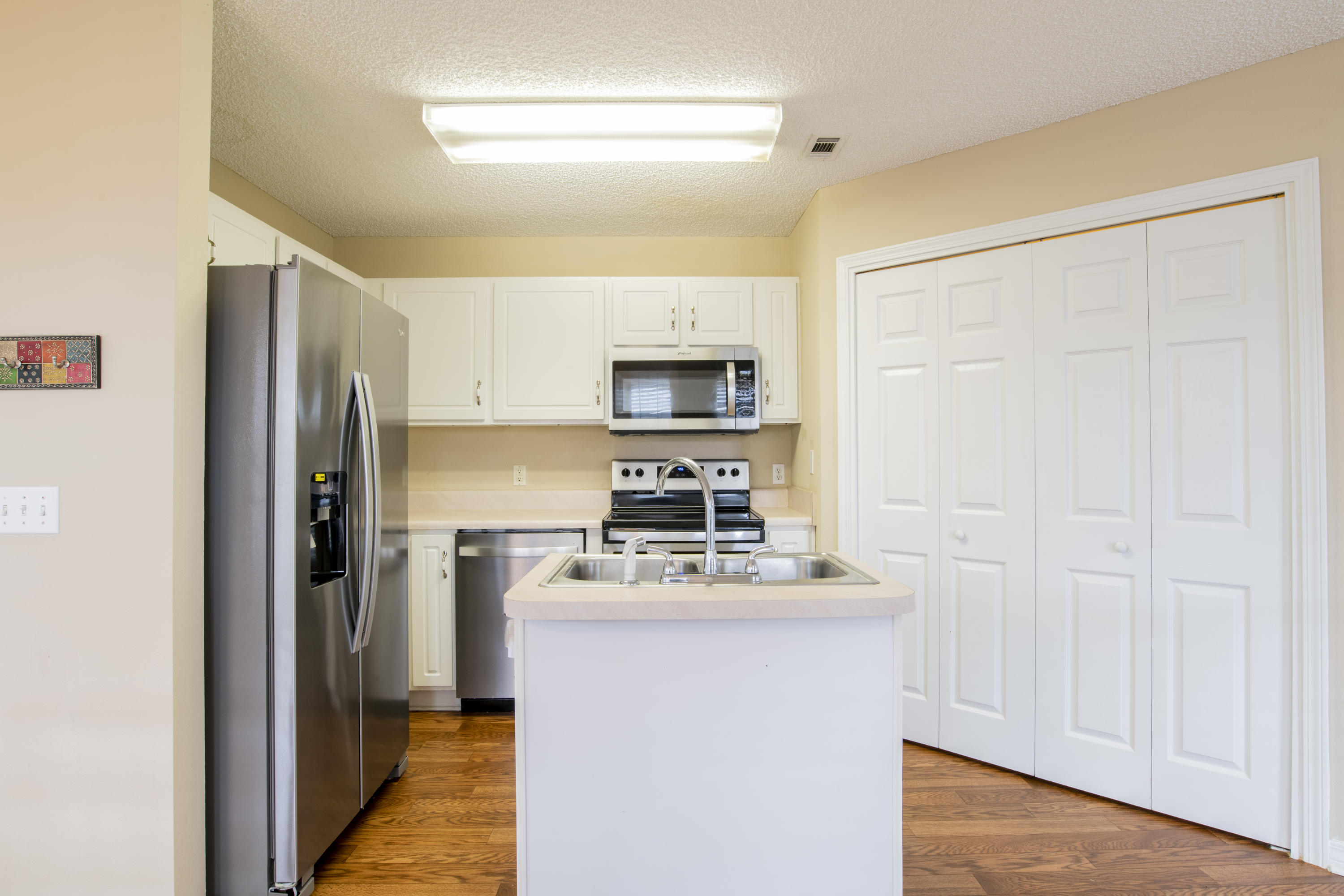 LIGHTHOUSE POINTE UNIT 1 & 2 - Residential
