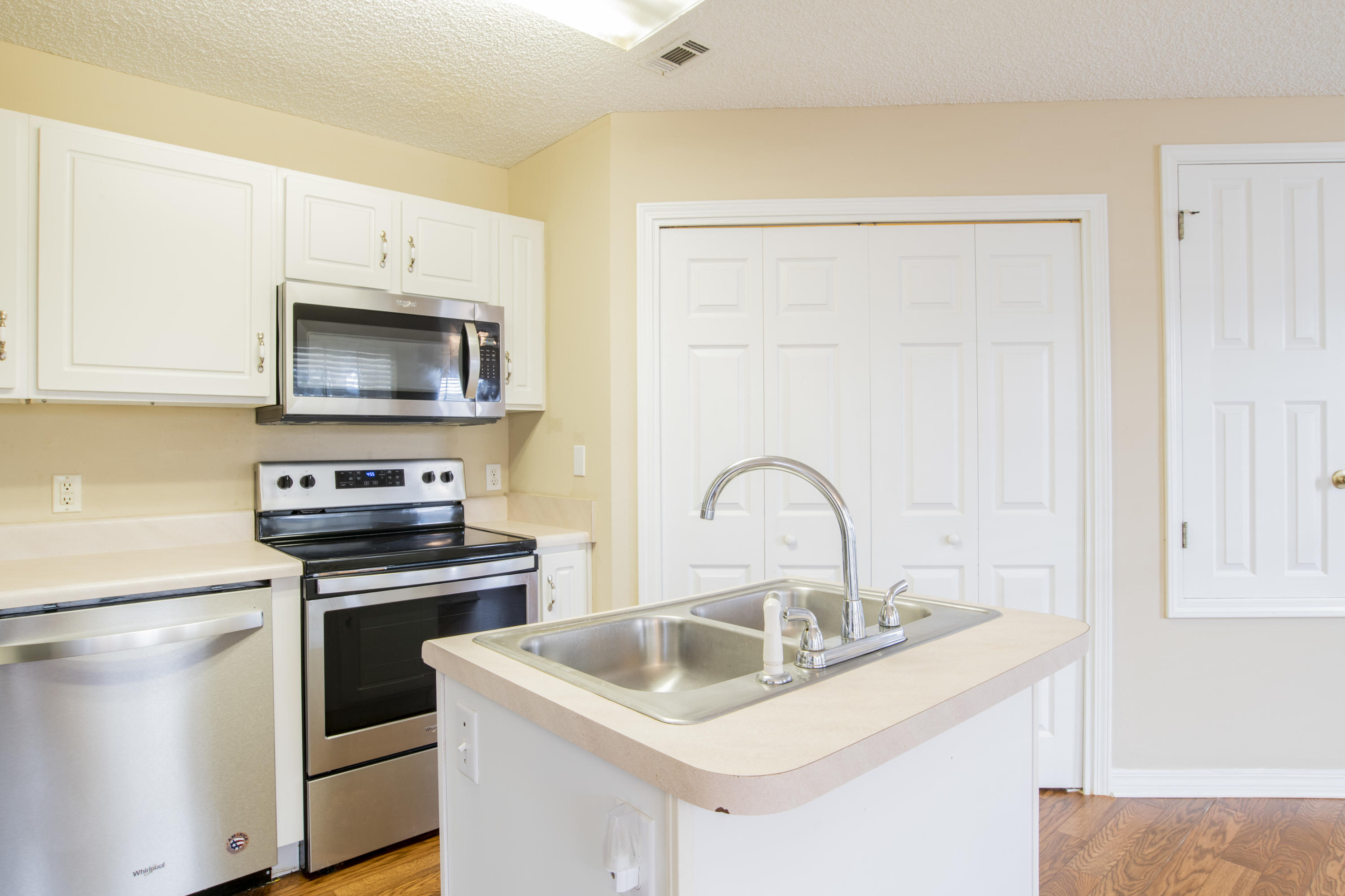 LIGHTHOUSE POINTE UNIT 1 & 2 - Residential
