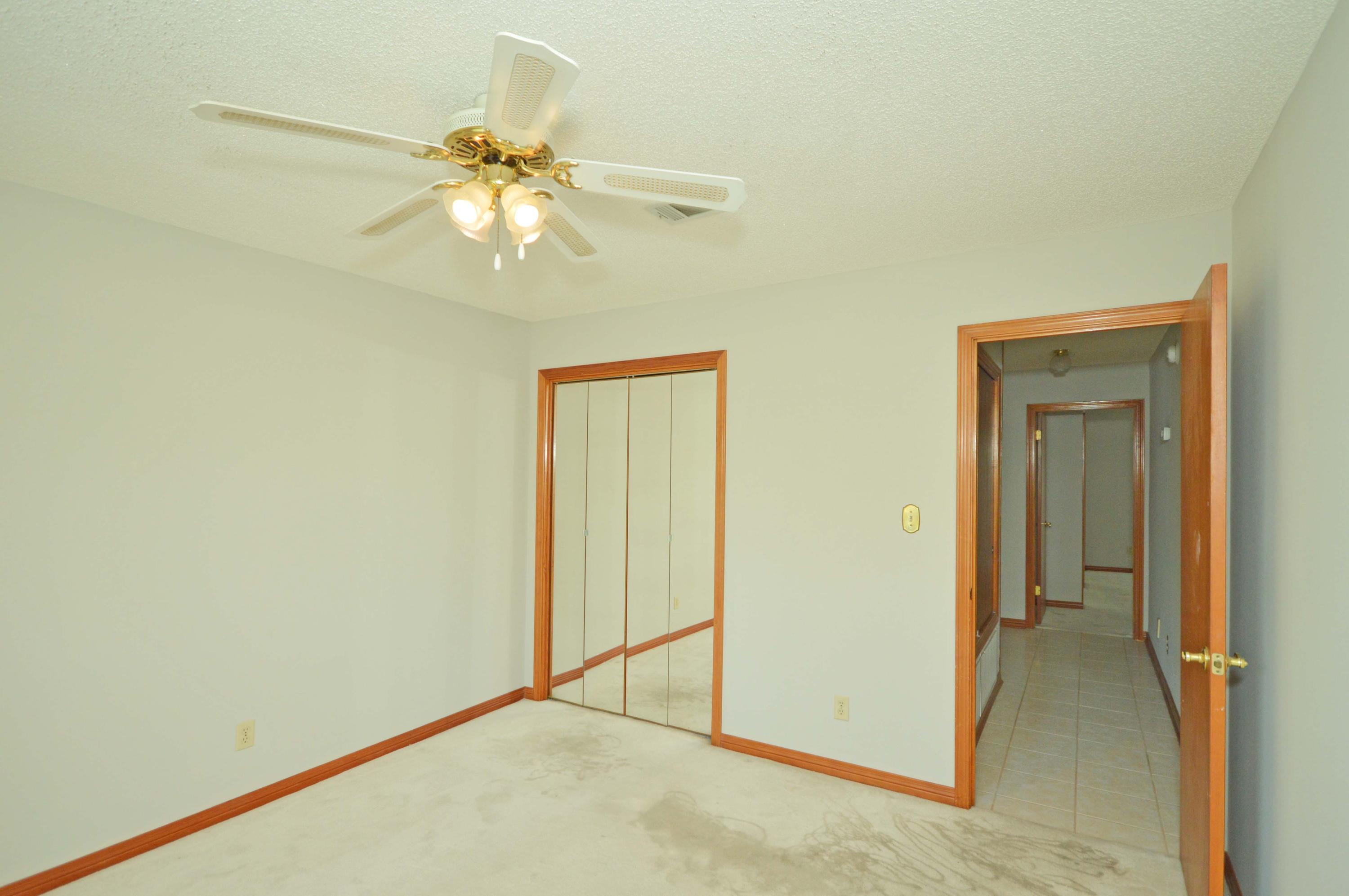 PRITCHARD POINT - Residential