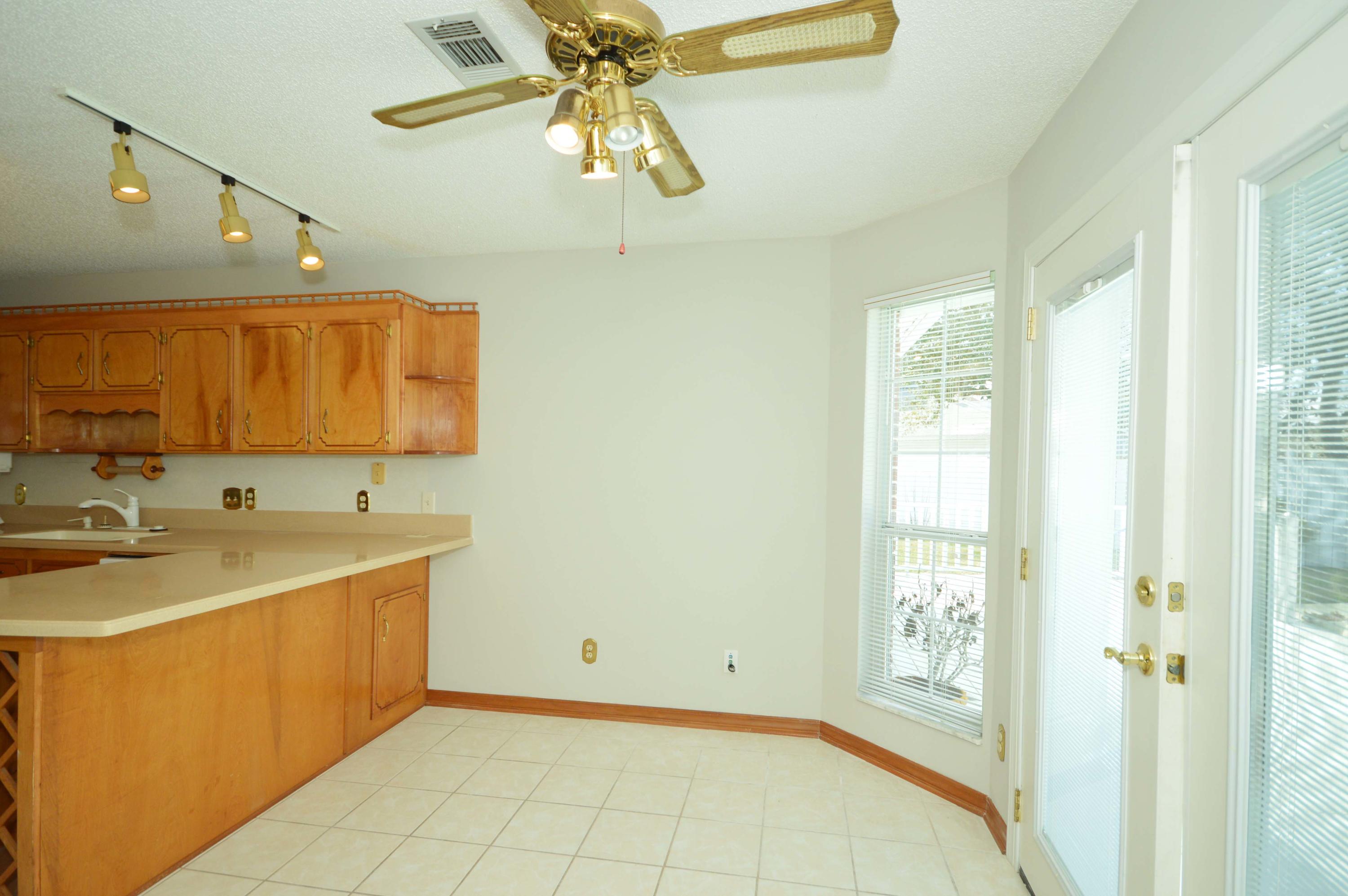 PRITCHARD POINT - Residential