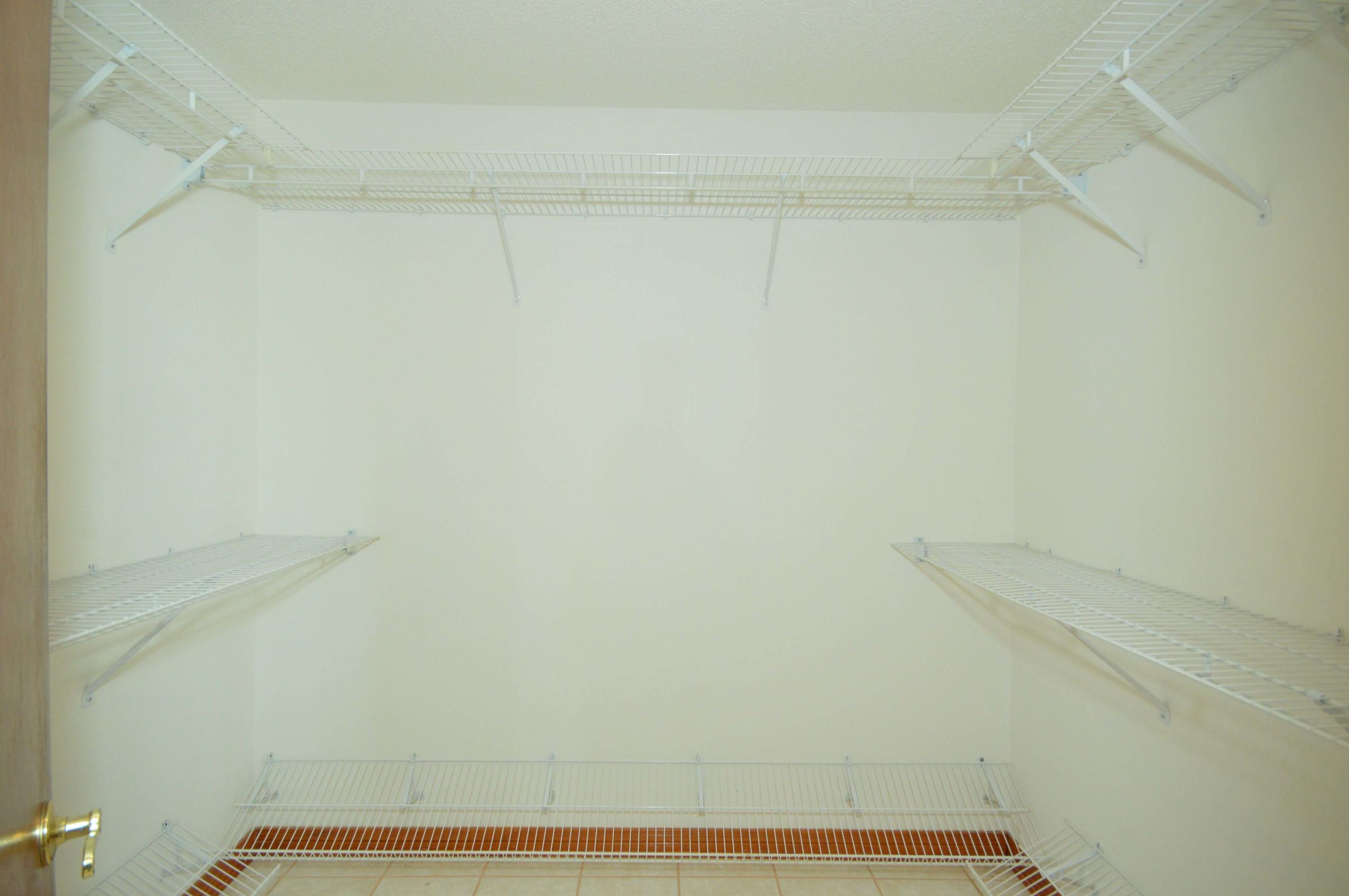 PRITCHARD POINT - Residential