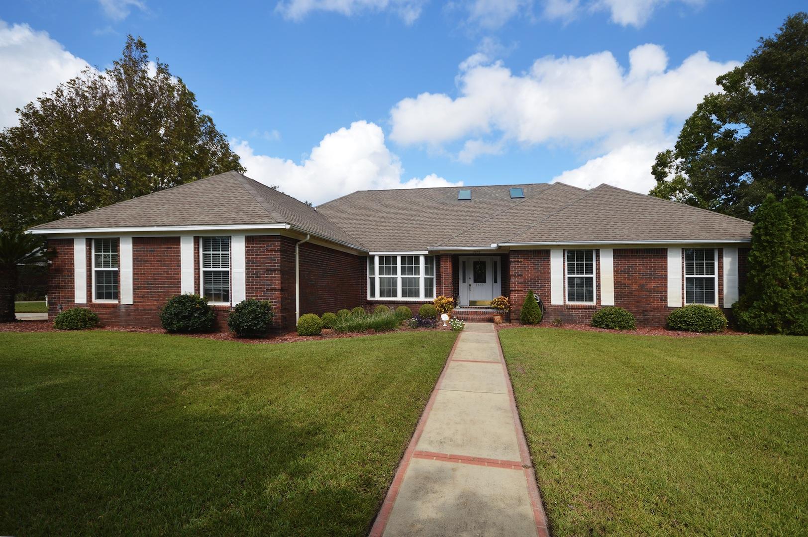 PRITCHARD POINT - Residential