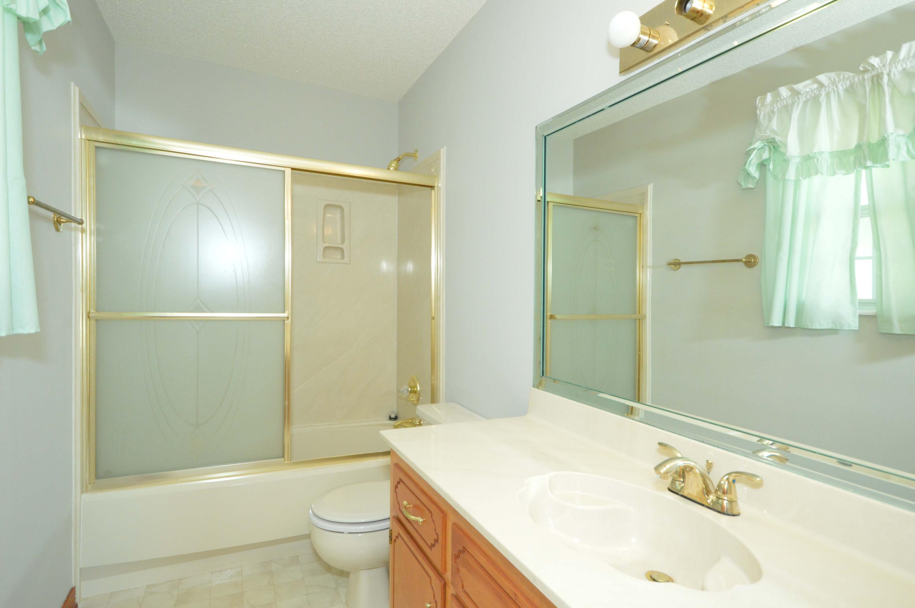 PRITCHARD POINT - Residential