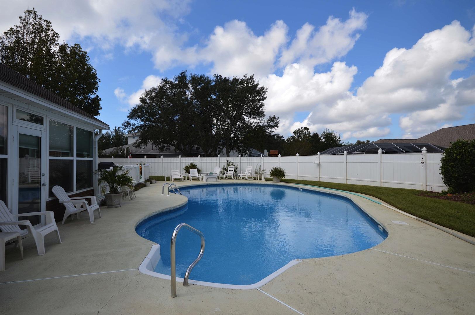 PRITCHARD POINT - Residential