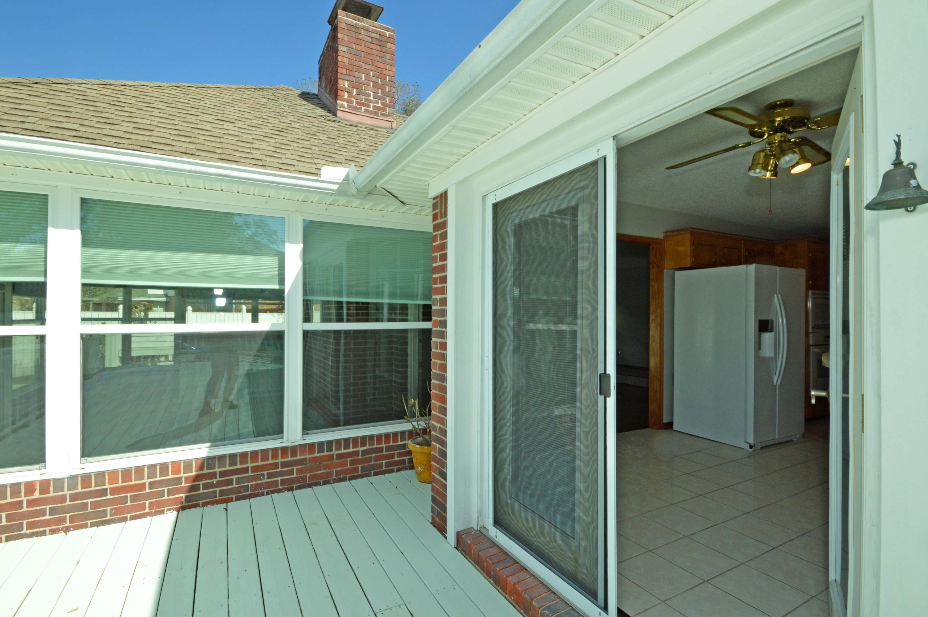 PRITCHARD POINT - Residential