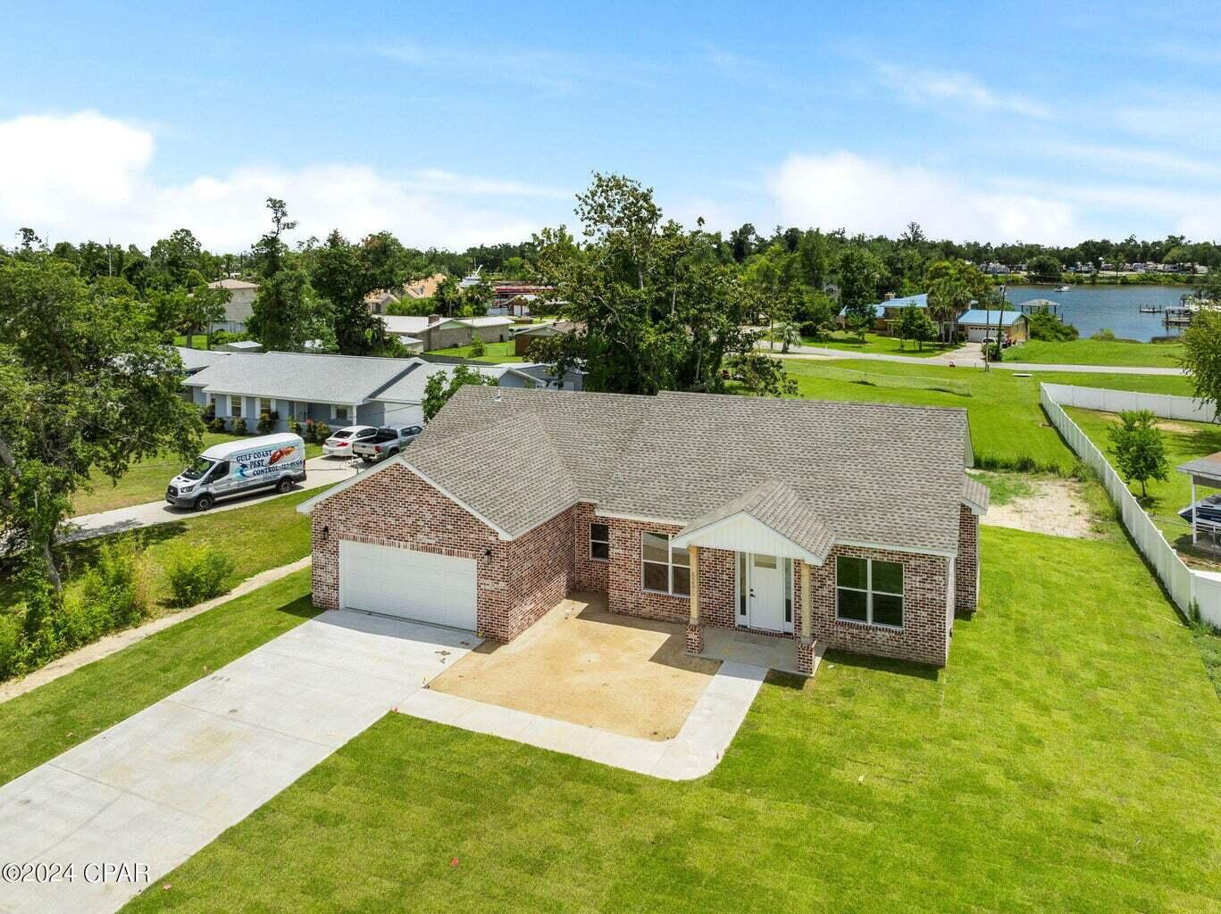 CROWN POINT - Residential