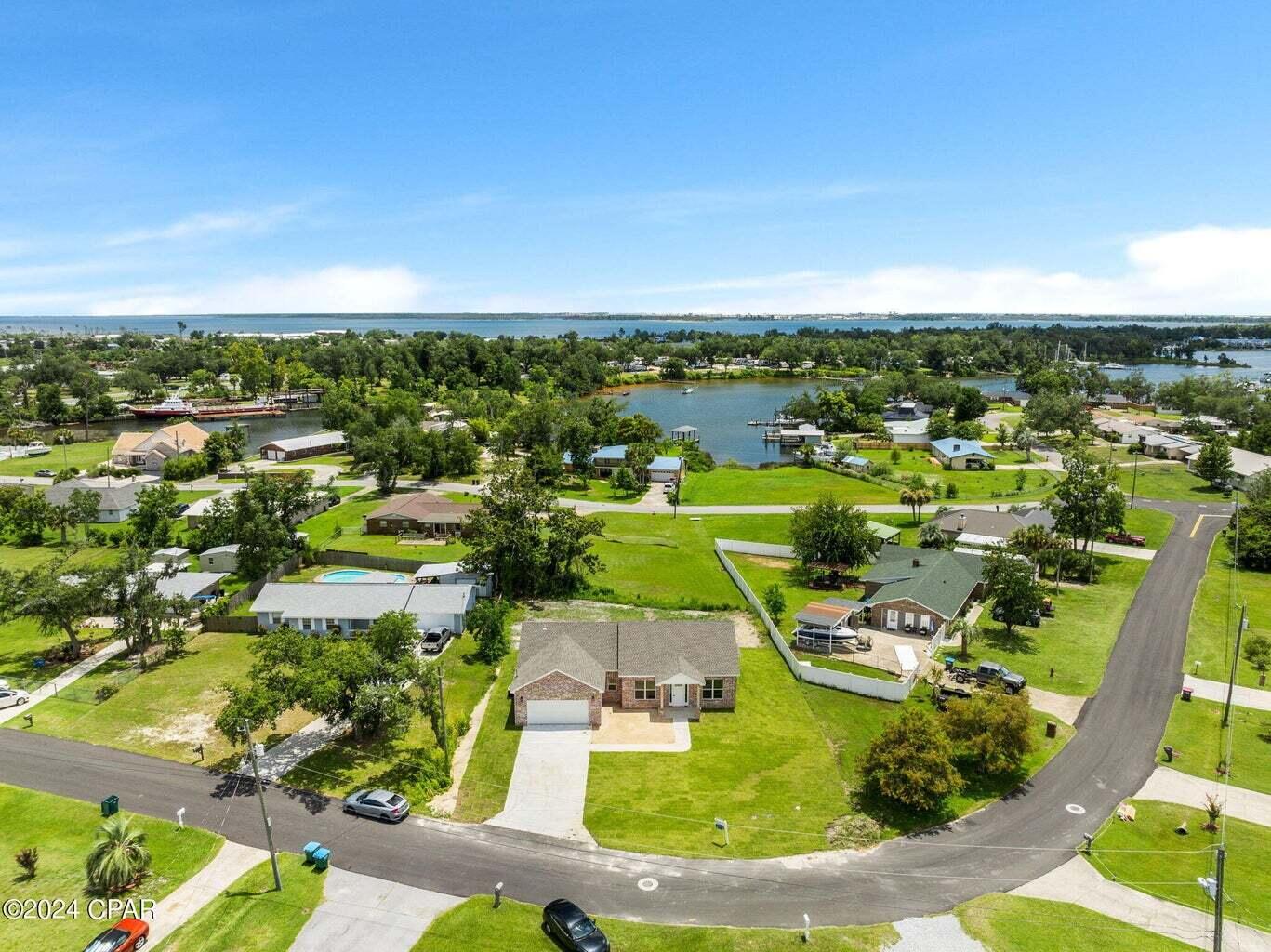 CROWN POINT - Residential