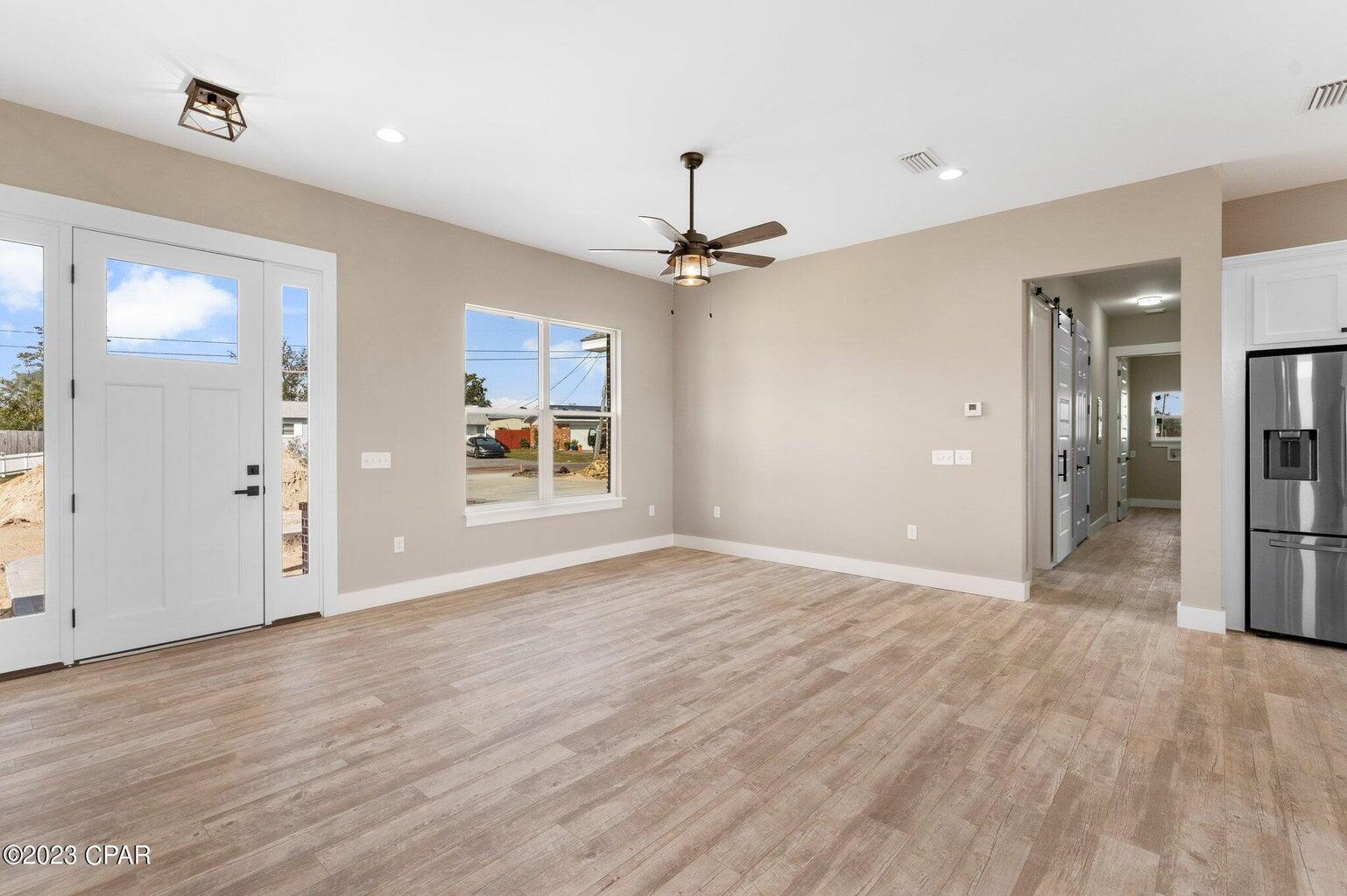 CROWN POINT - Residential