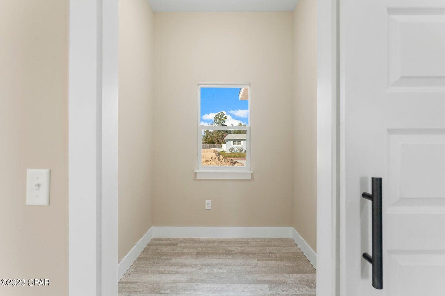 CROWN POINT - Residential