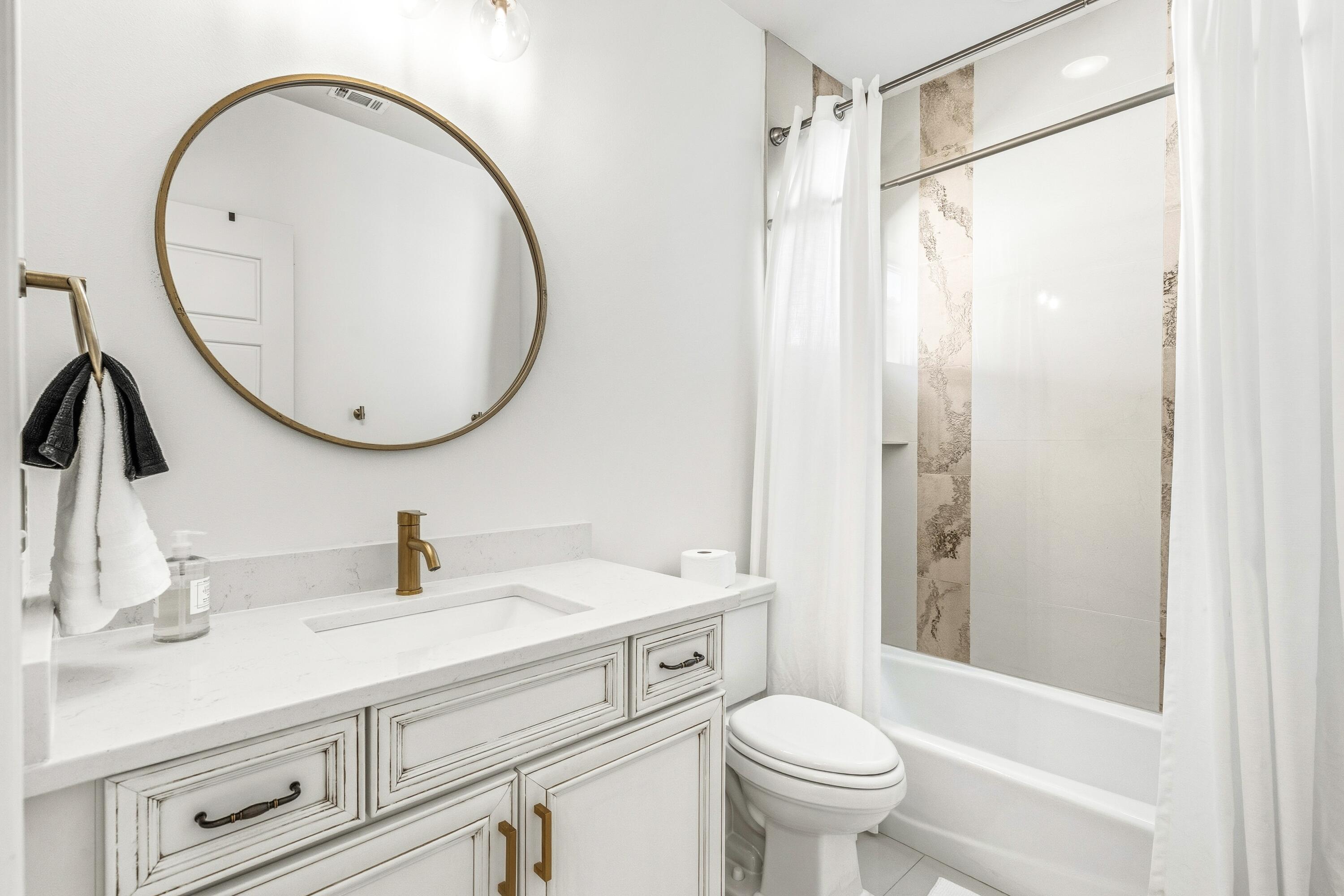 VILLA LAGO - Residential