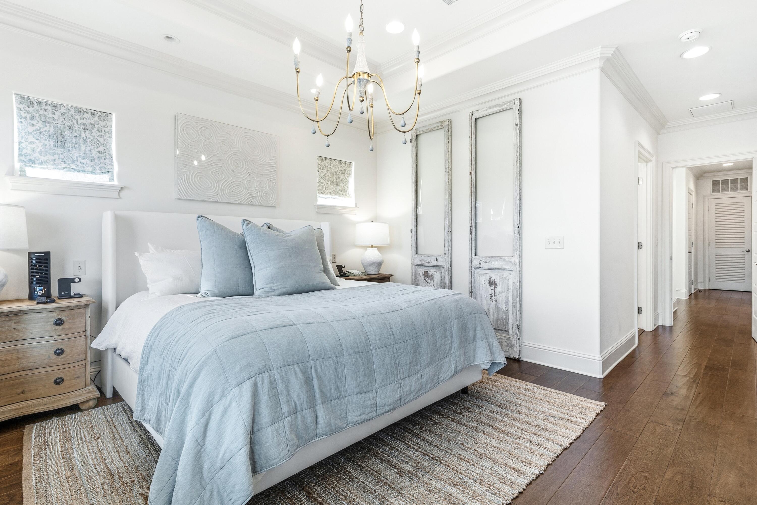 VILLA LAGO - Residential