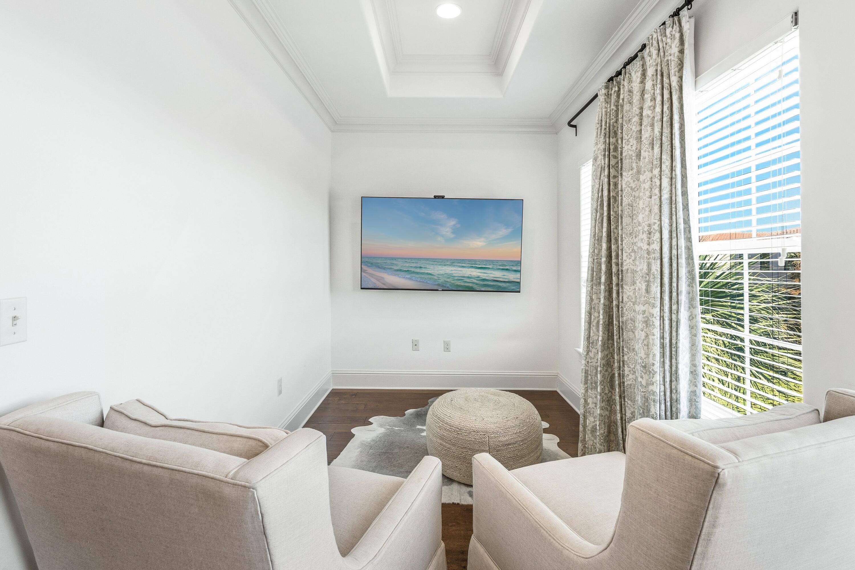 VILLA LAGO - Residential