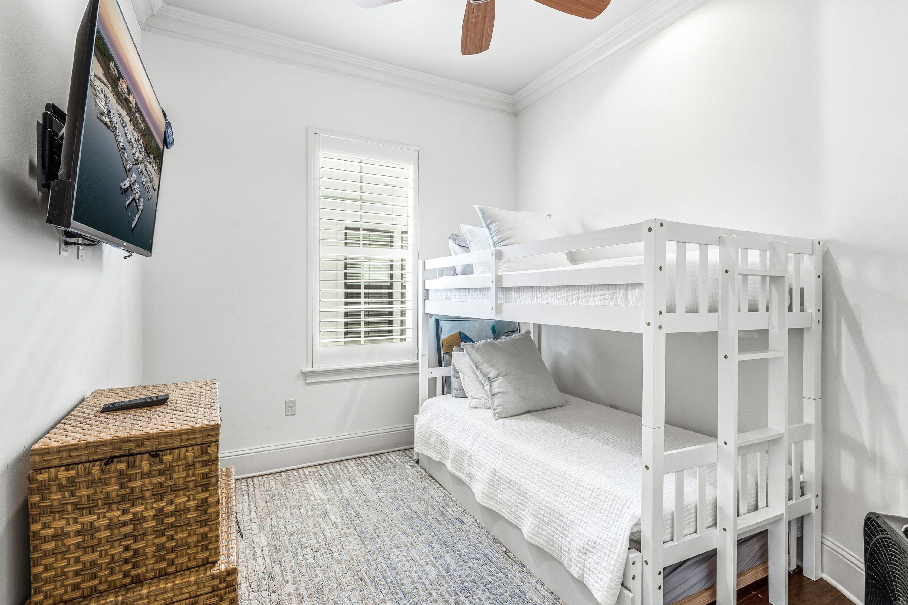 VILLA LAGO - Residential