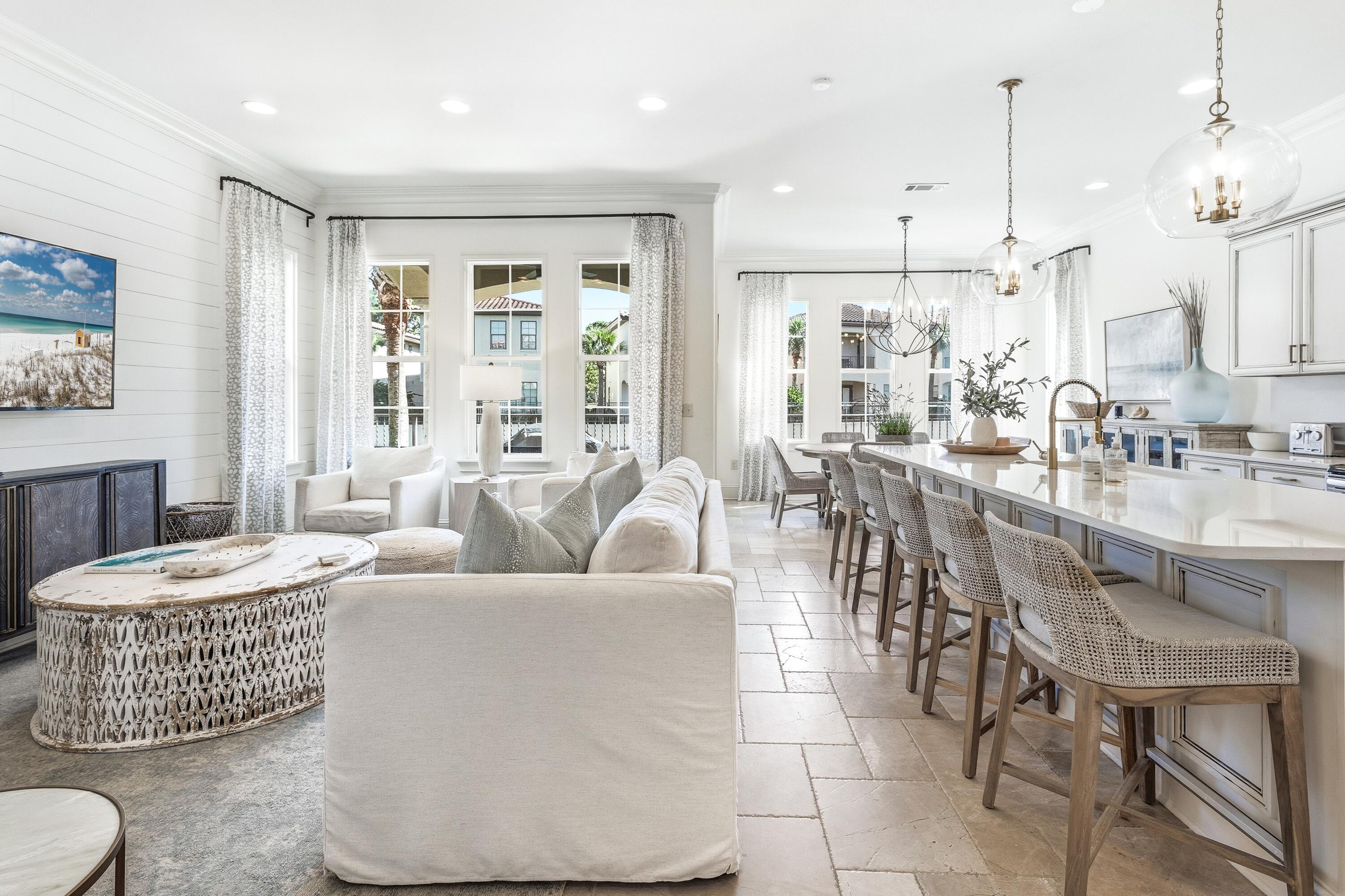 VILLA LAGO - Residential