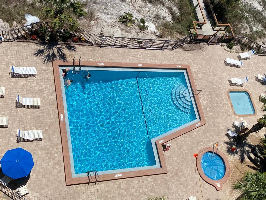 The Commodore - Residential