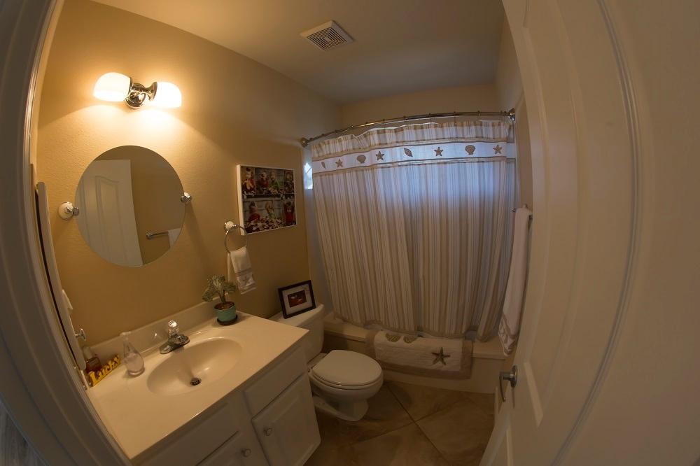 OAK HARBOUR T/H VILLAS - Residential