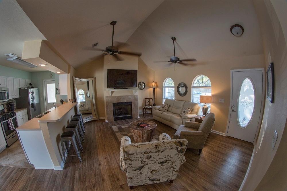 OAK HARBOUR T/H VILLAS - Residential