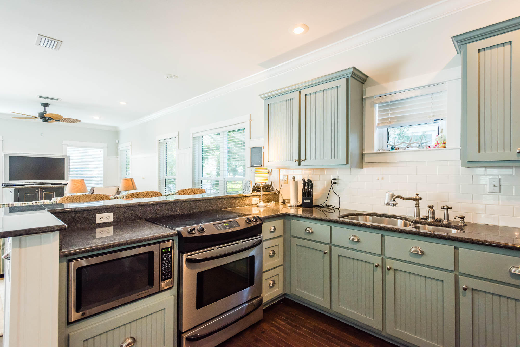 SUMMER'S EDGE - Residential