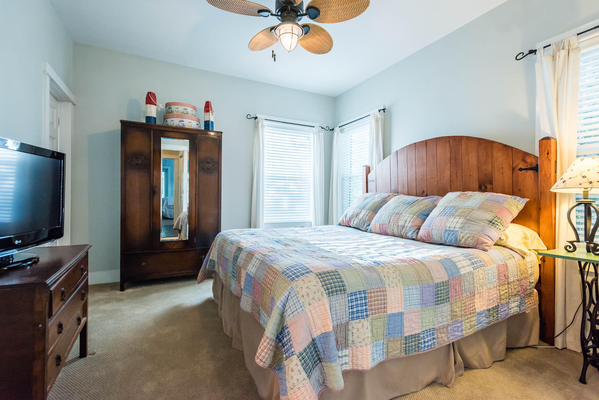 SUMMER'S EDGE - Residential