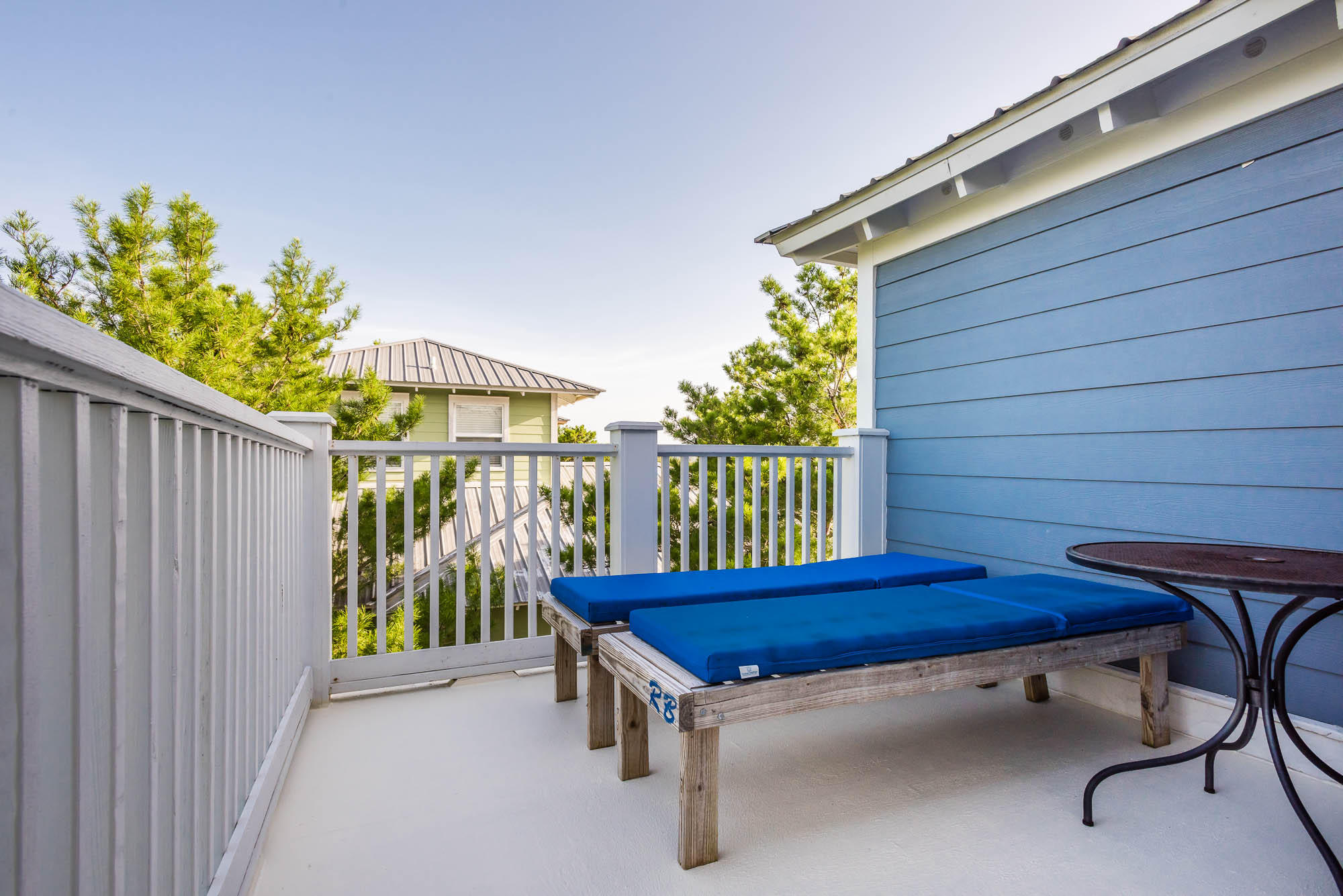 SUMMER'S EDGE - Residential