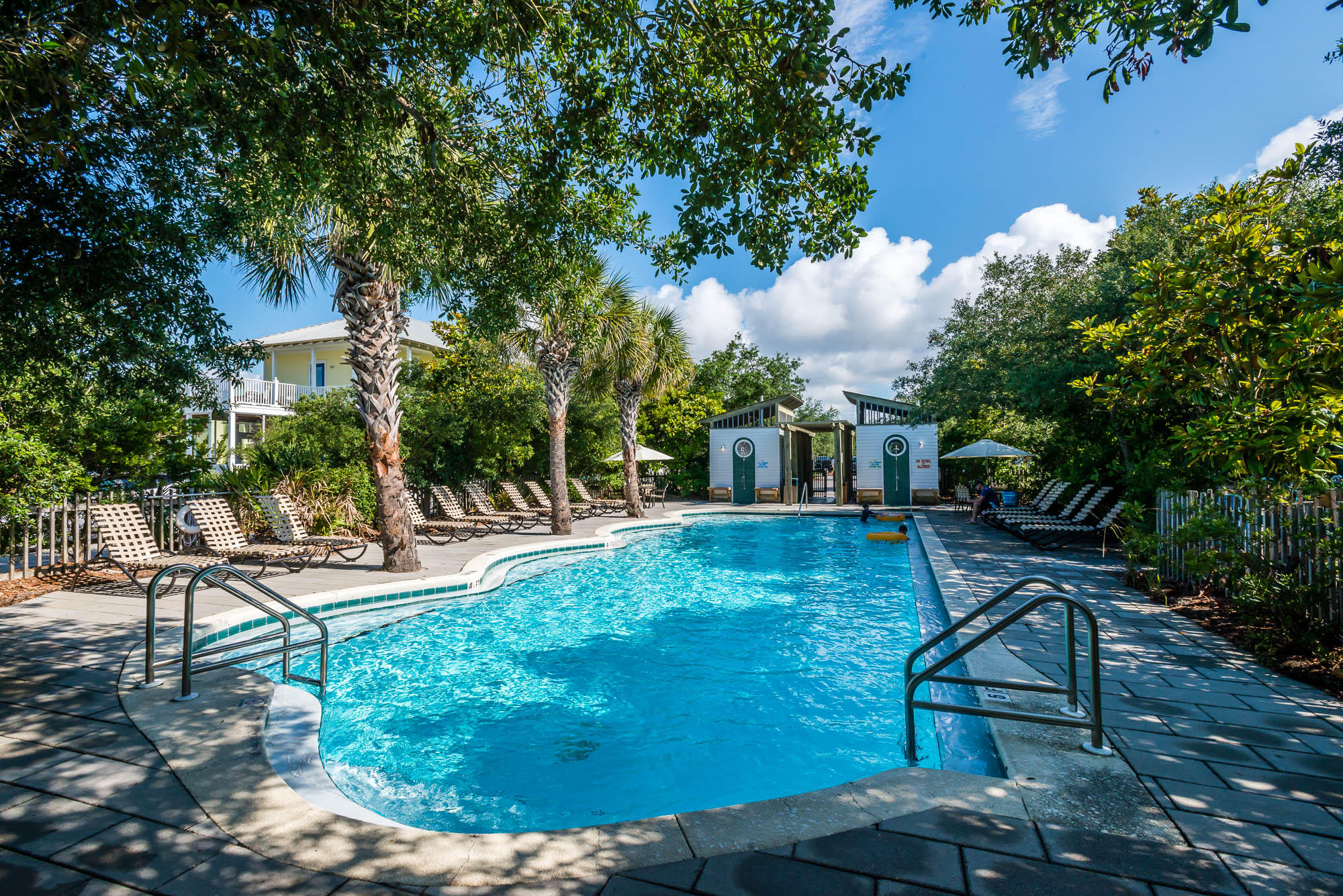 SUMMER'S EDGE - Residential