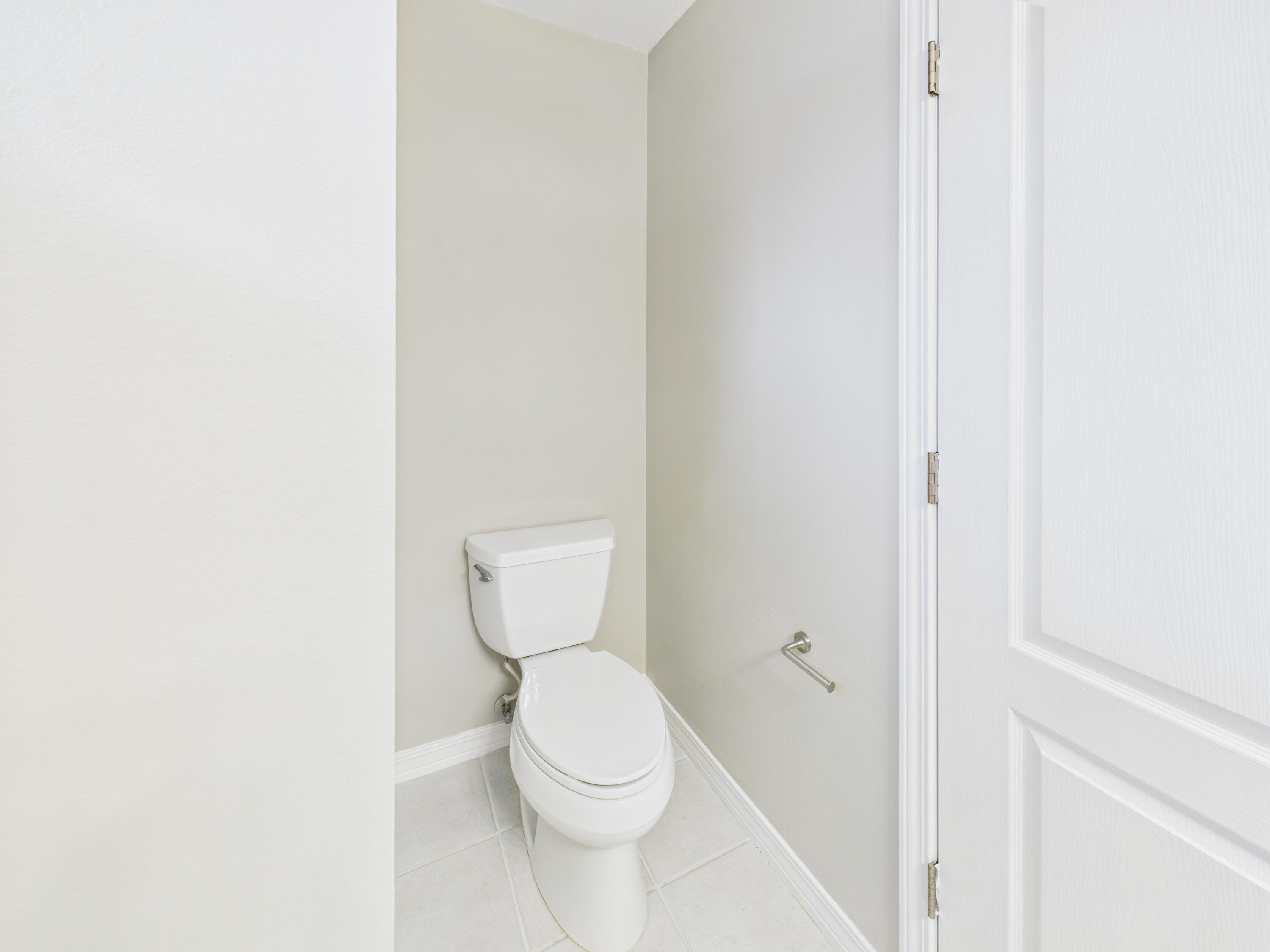 OLD TOWN PH 2 - Residential Lease