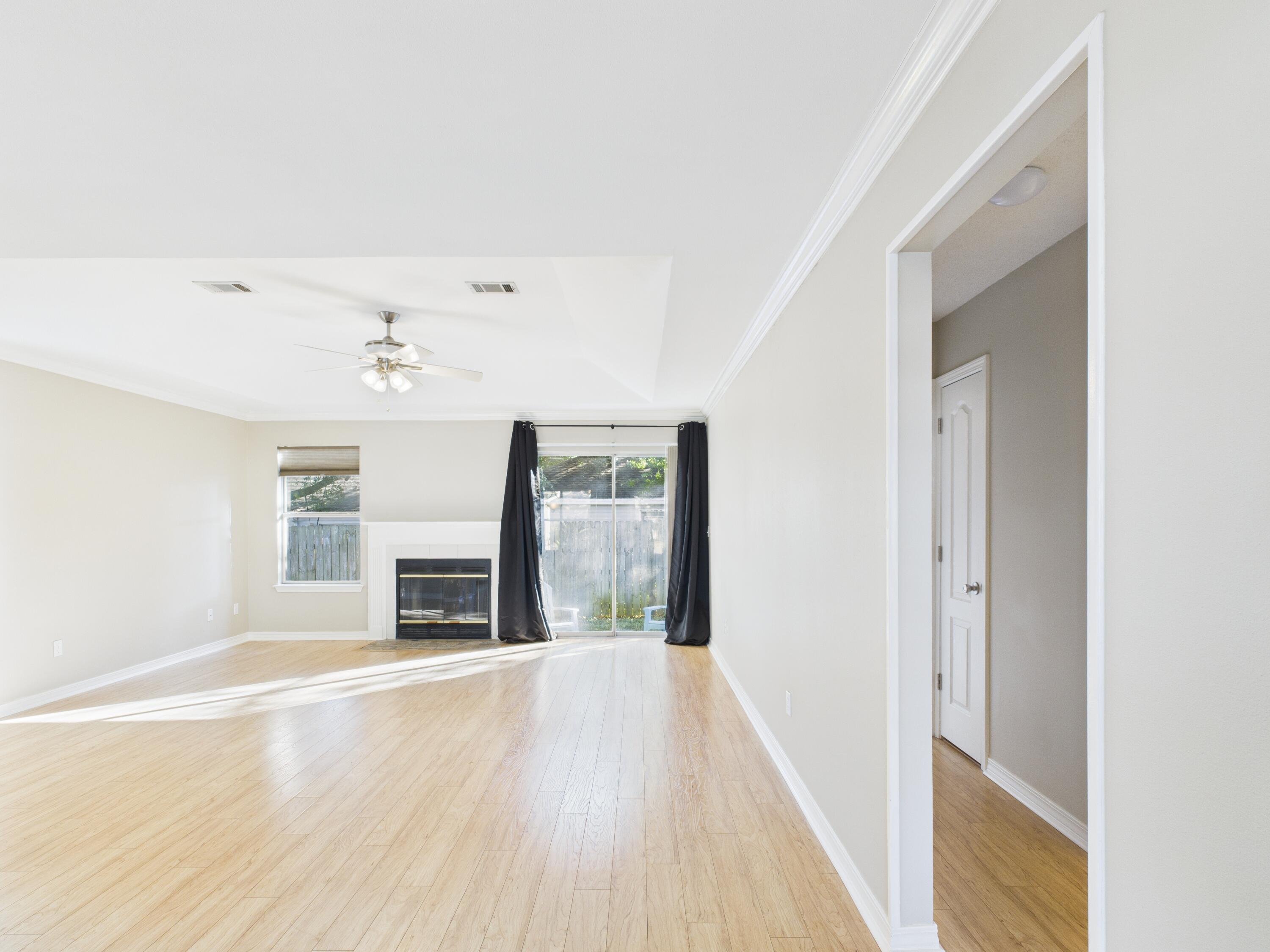 OLD TOWN PH 2 - Residential Lease