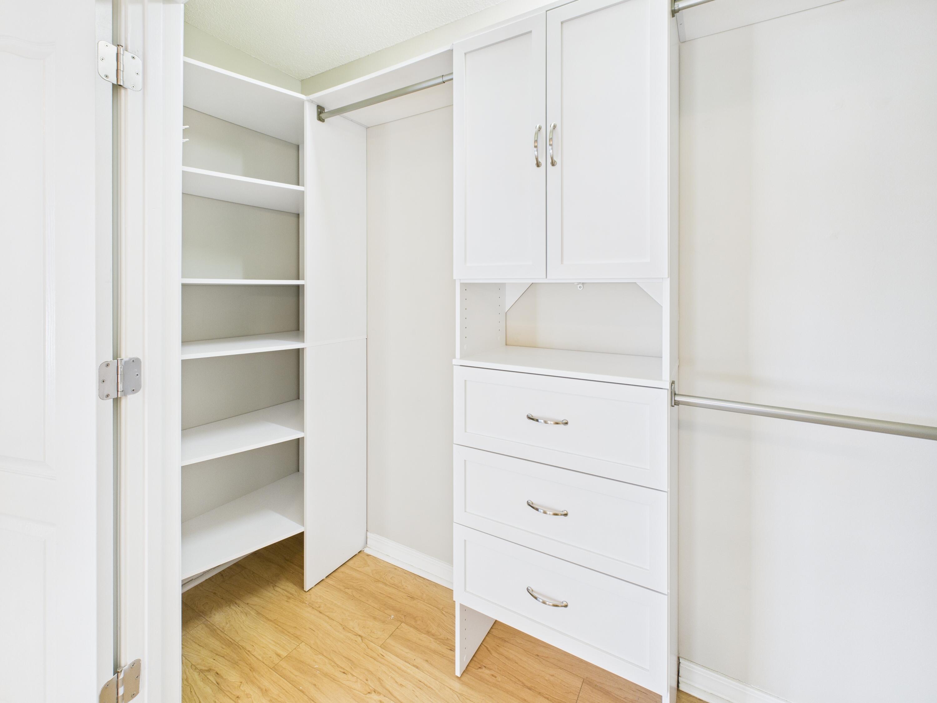 OLD TOWN PH 2 - Residential Lease