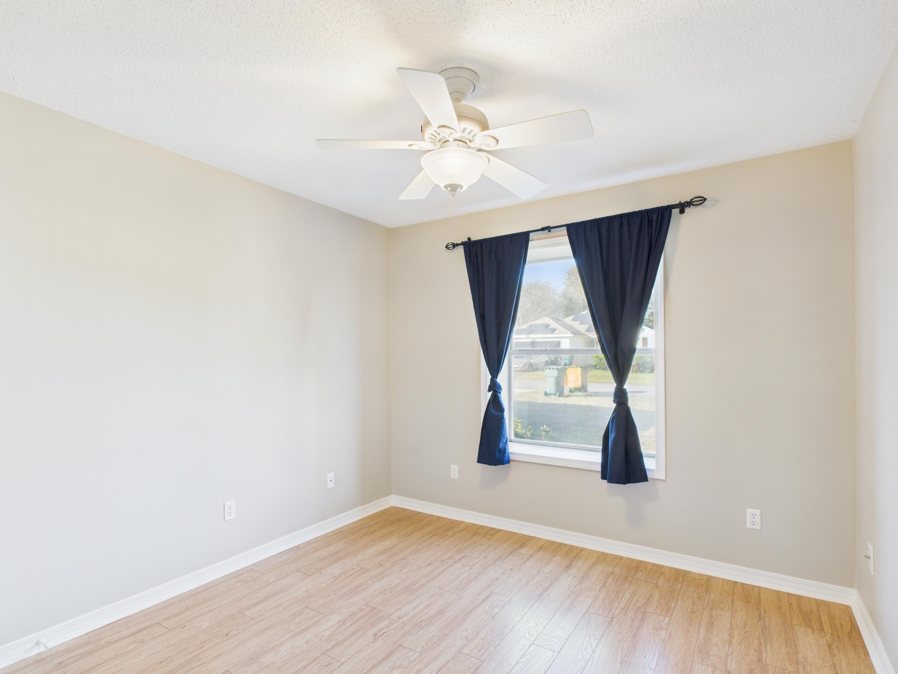 OLD TOWN PH 2 - Residential Lease