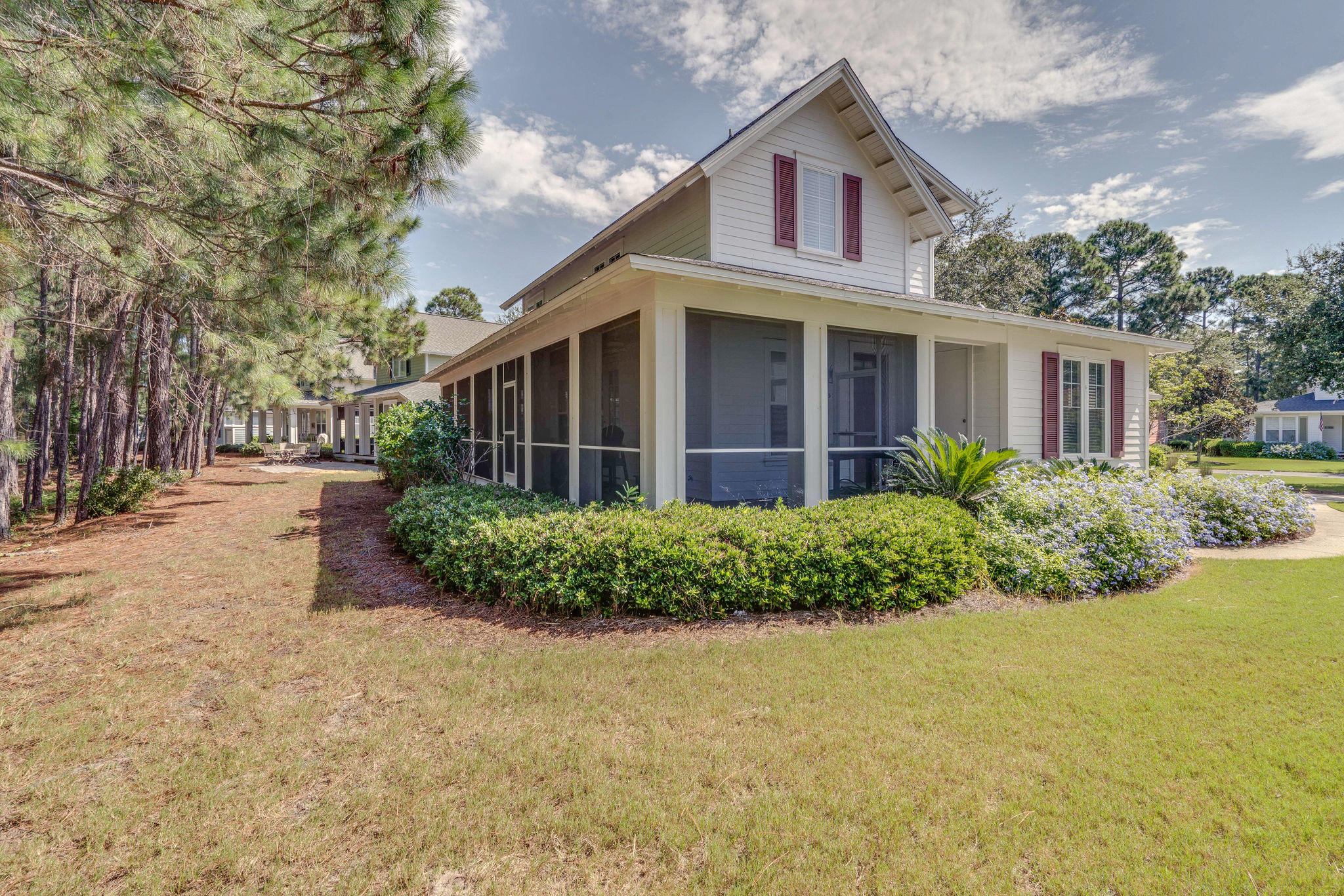 LAUREL GROVE - Residential