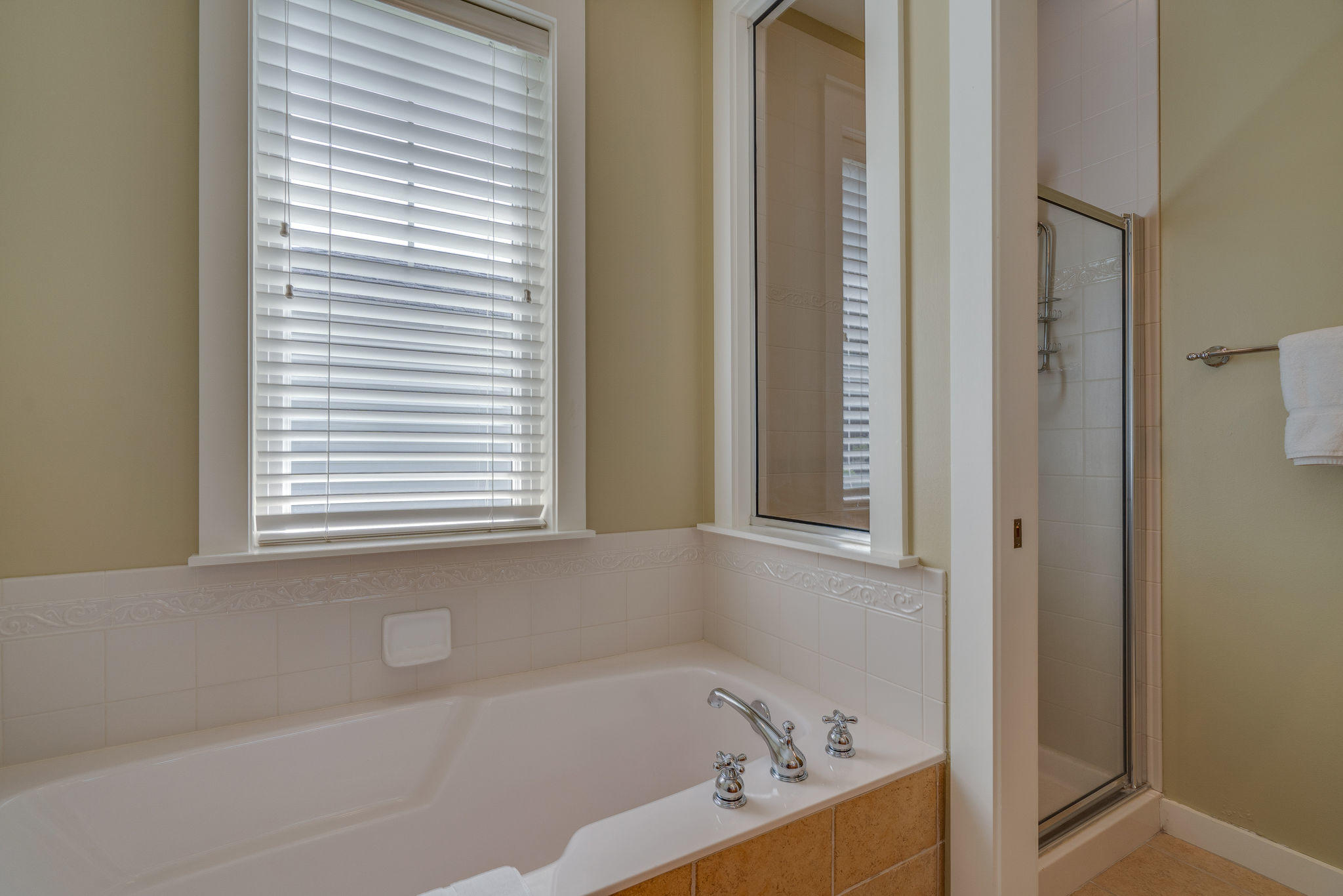 LAUREL GROVE - Residential