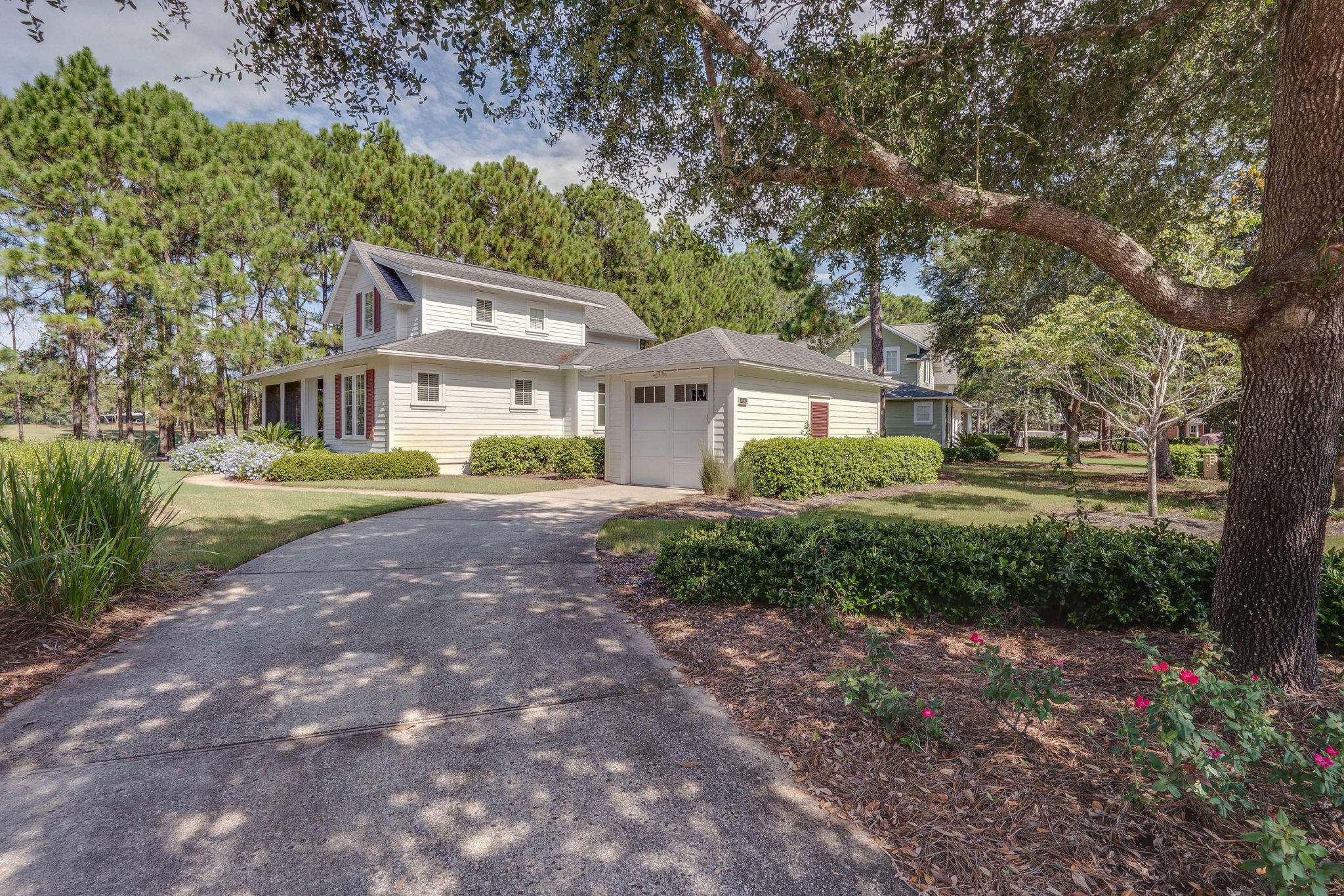 LAUREL GROVE - Residential