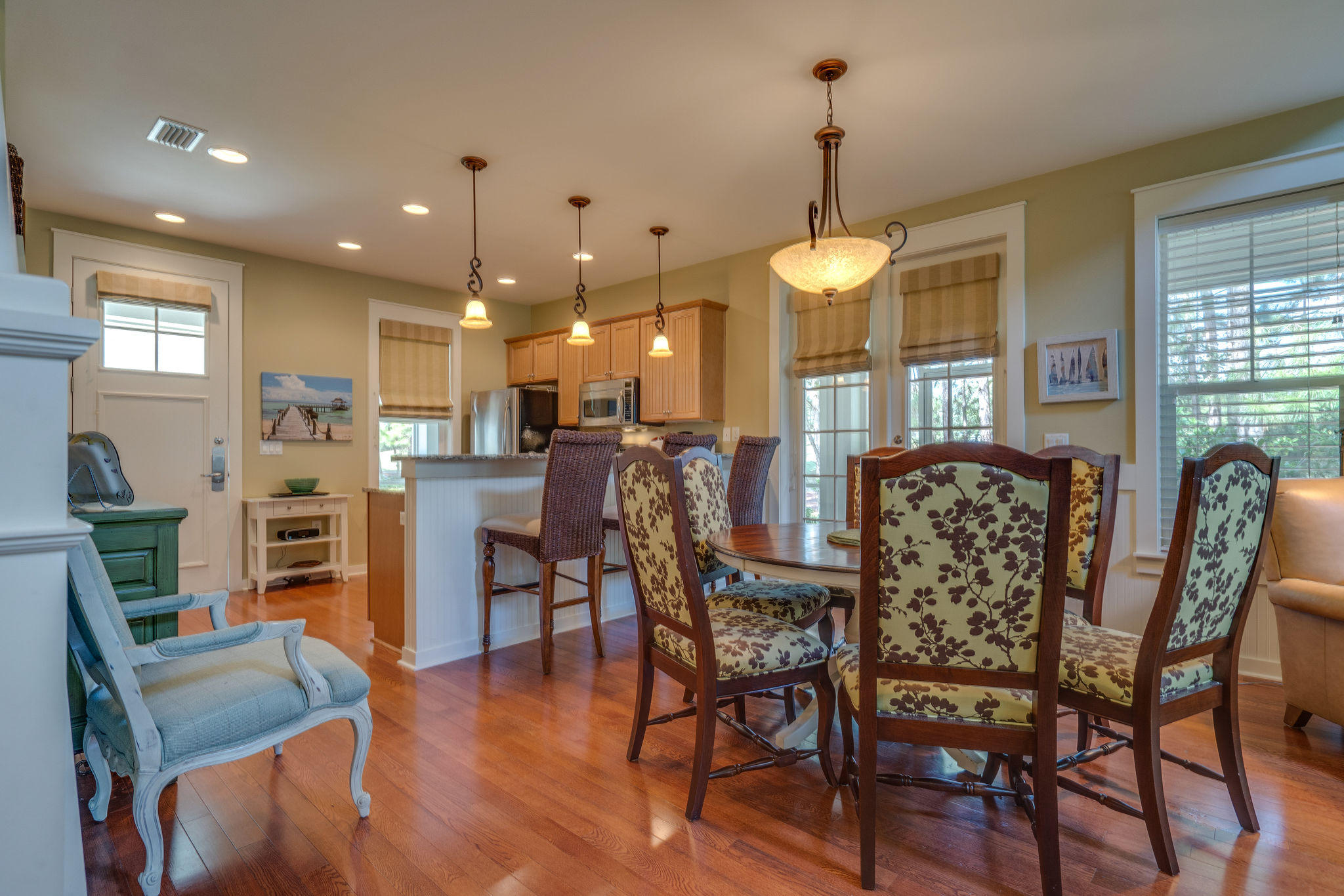 LAUREL GROVE - Residential