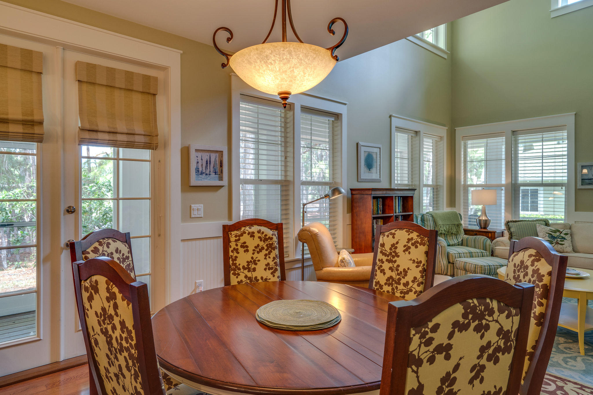 LAUREL GROVE - Residential