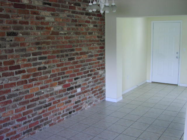 METES & BOUNDS - Residential Lease