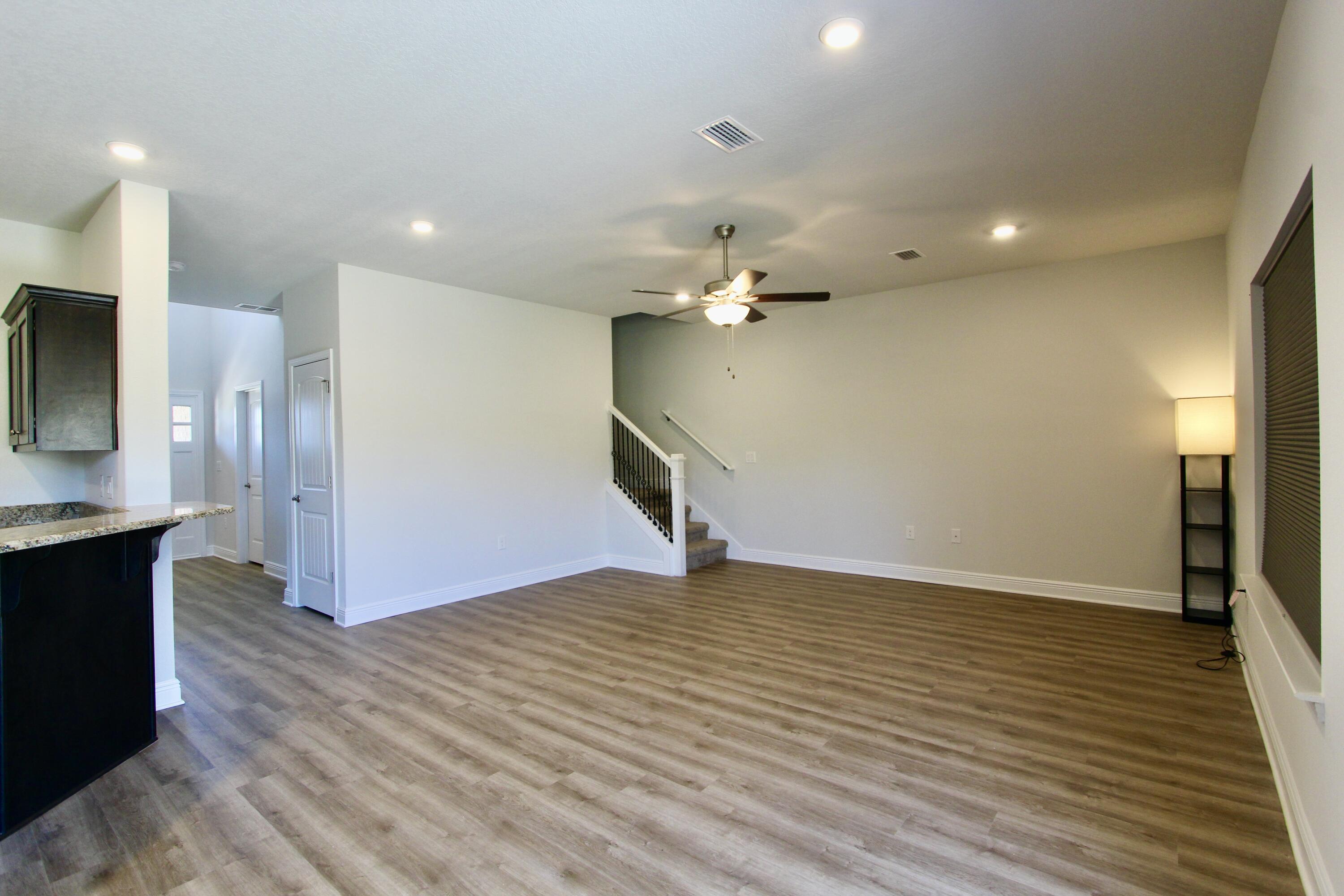 CHARLESTON PLACE - Residential