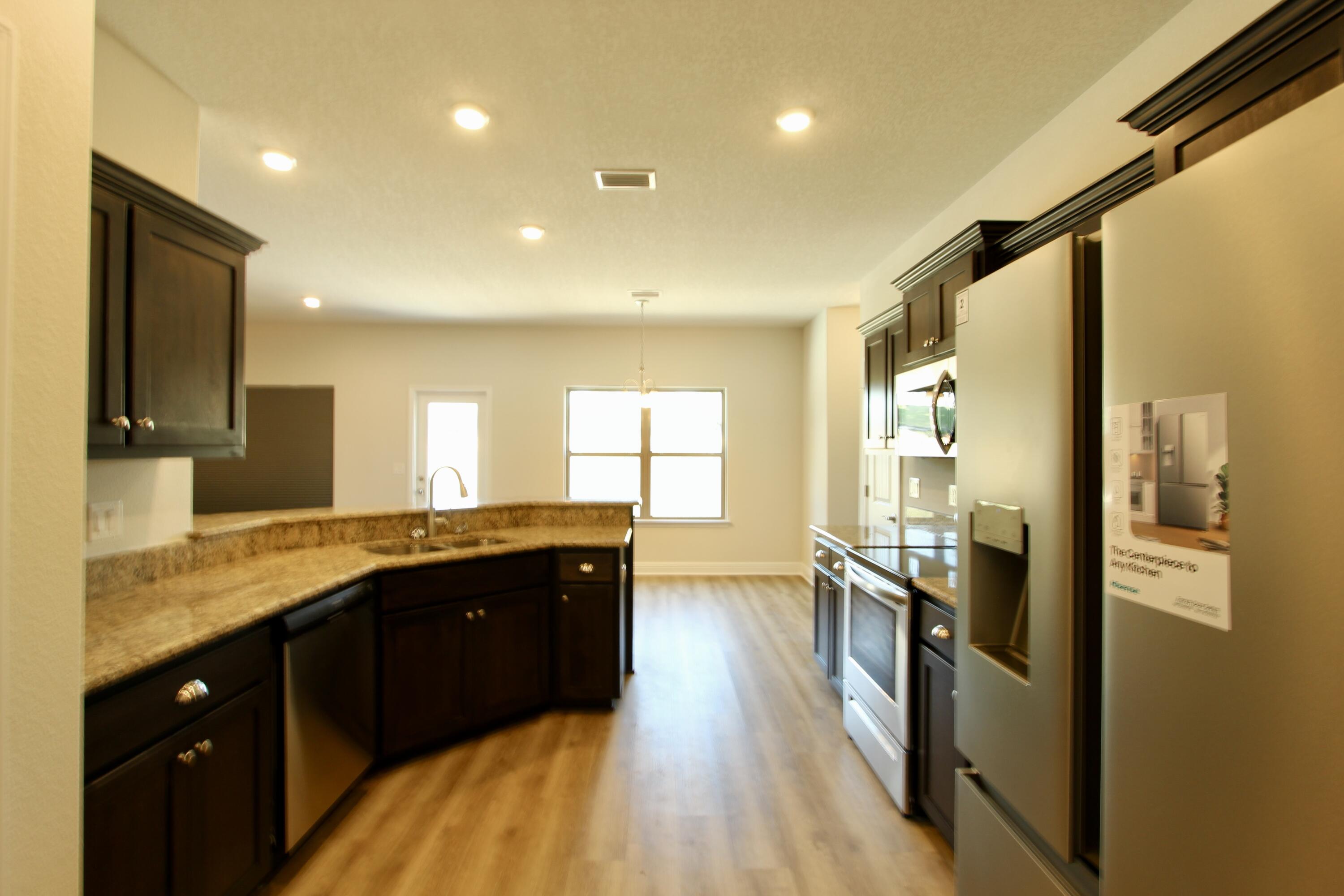 CHARLESTON PLACE - Residential