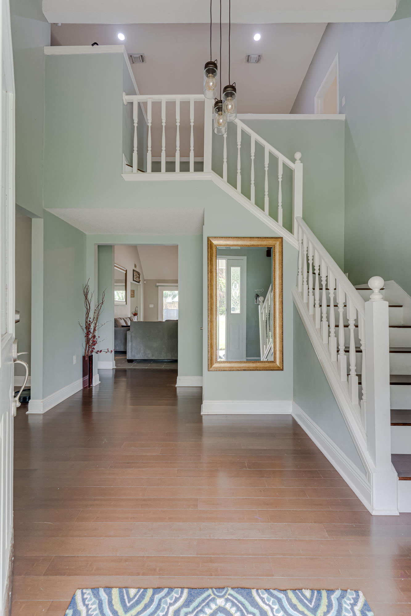 CRESCENT SHORES - Residential