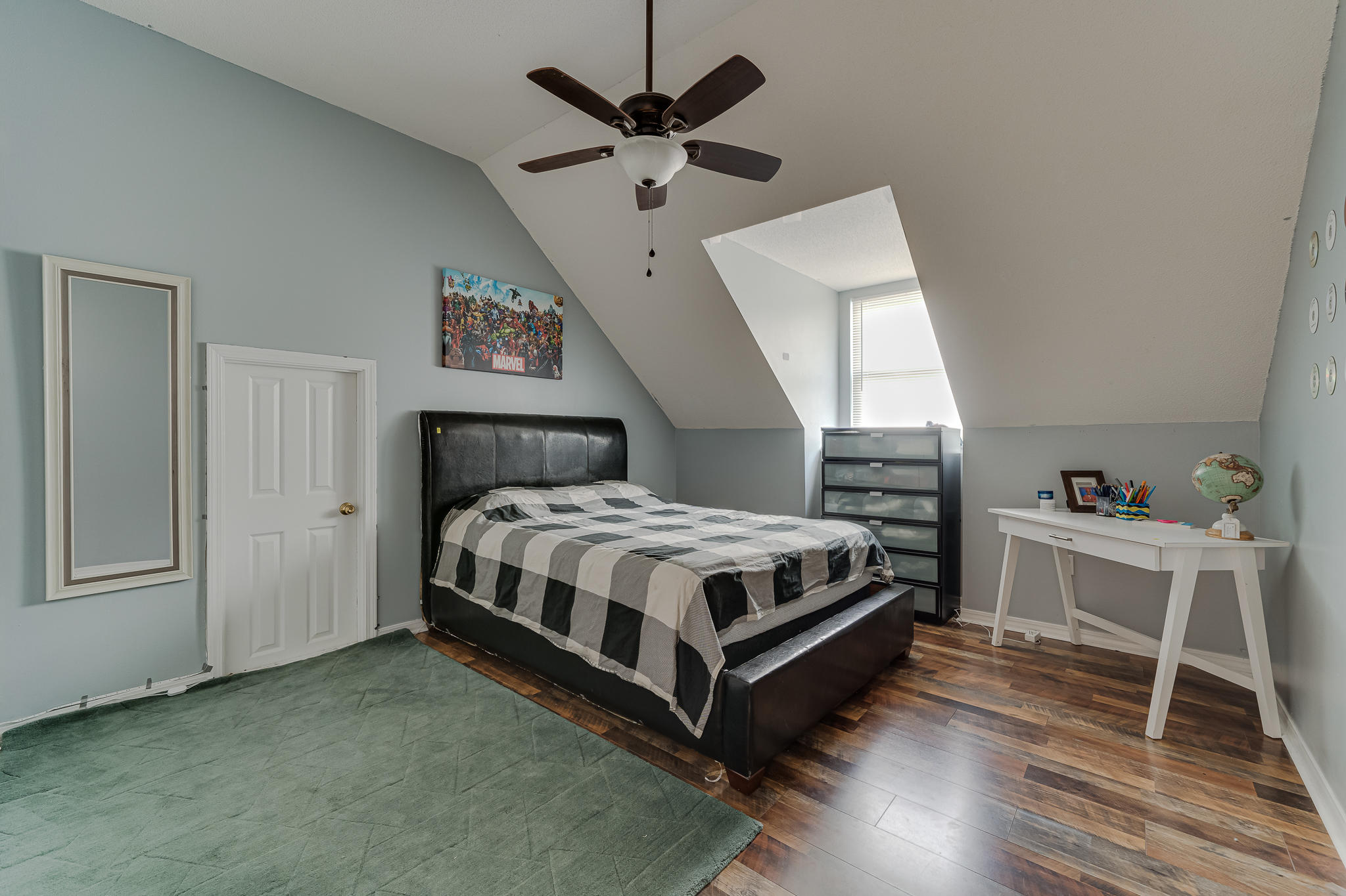 CRESCENT SHORES - Residential