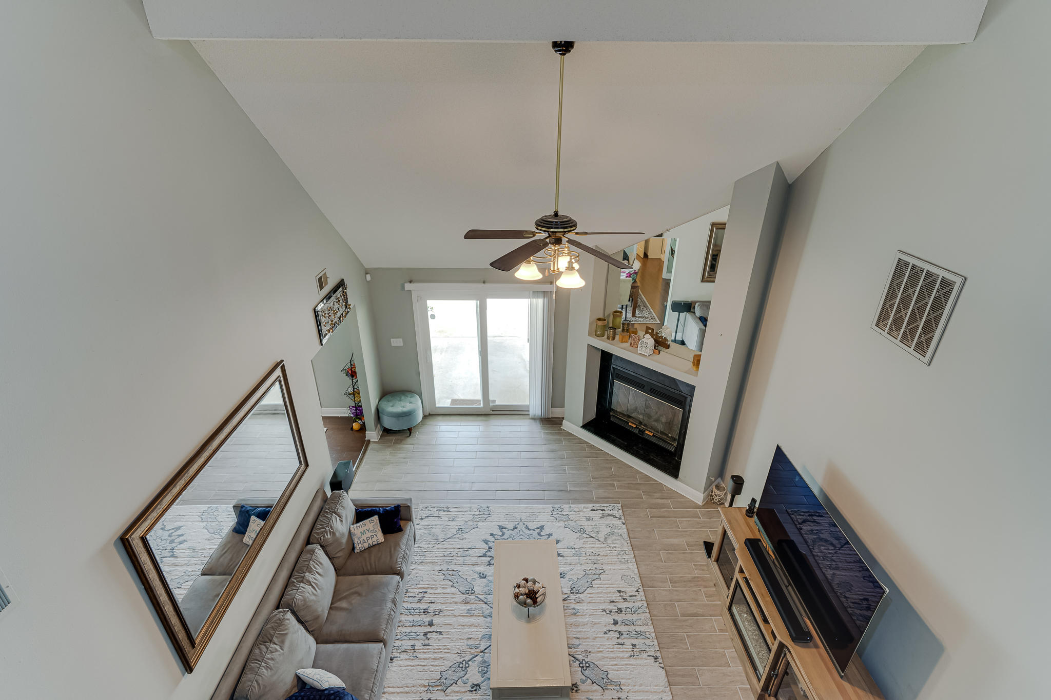 CRESCENT SHORES - Residential