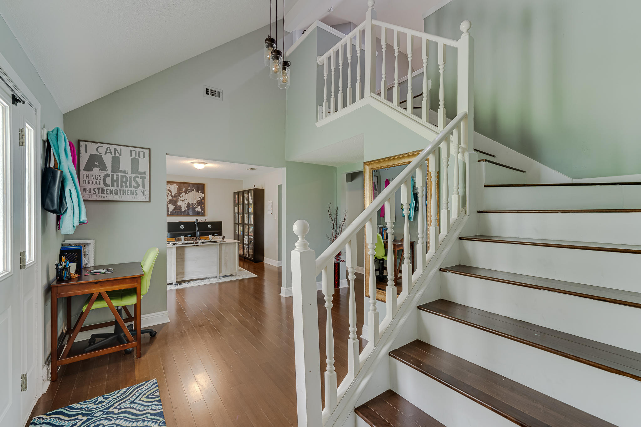 CRESCENT SHORES - Residential