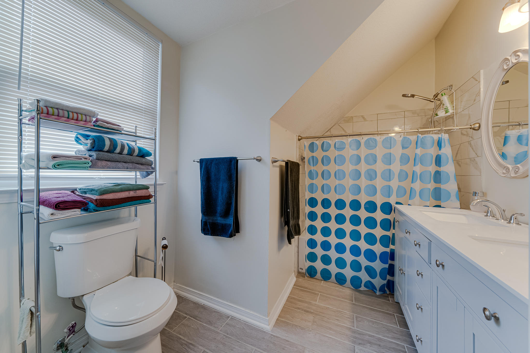 CRESCENT SHORES - Residential