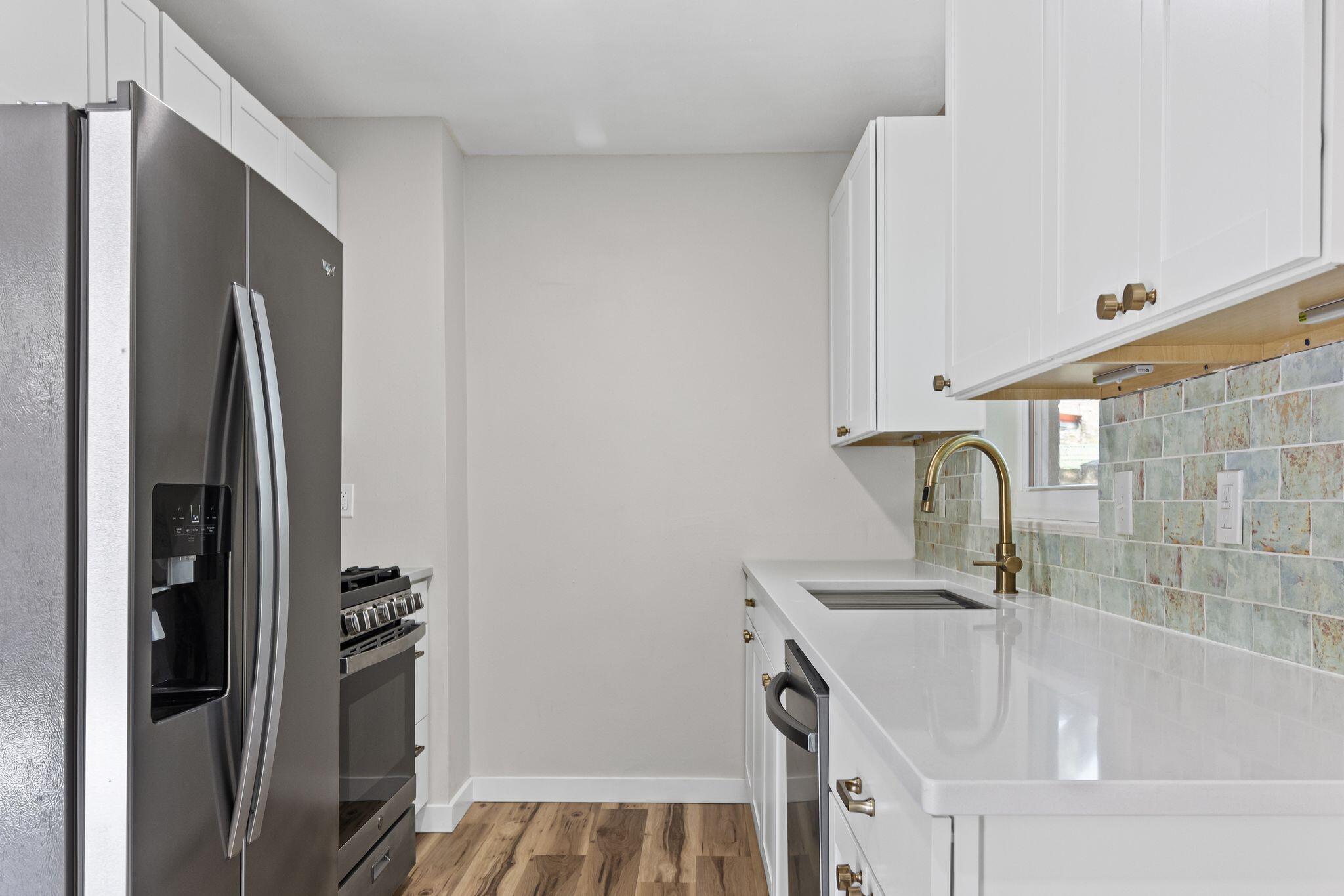 GARNIERS BEACH 7TH - Residential