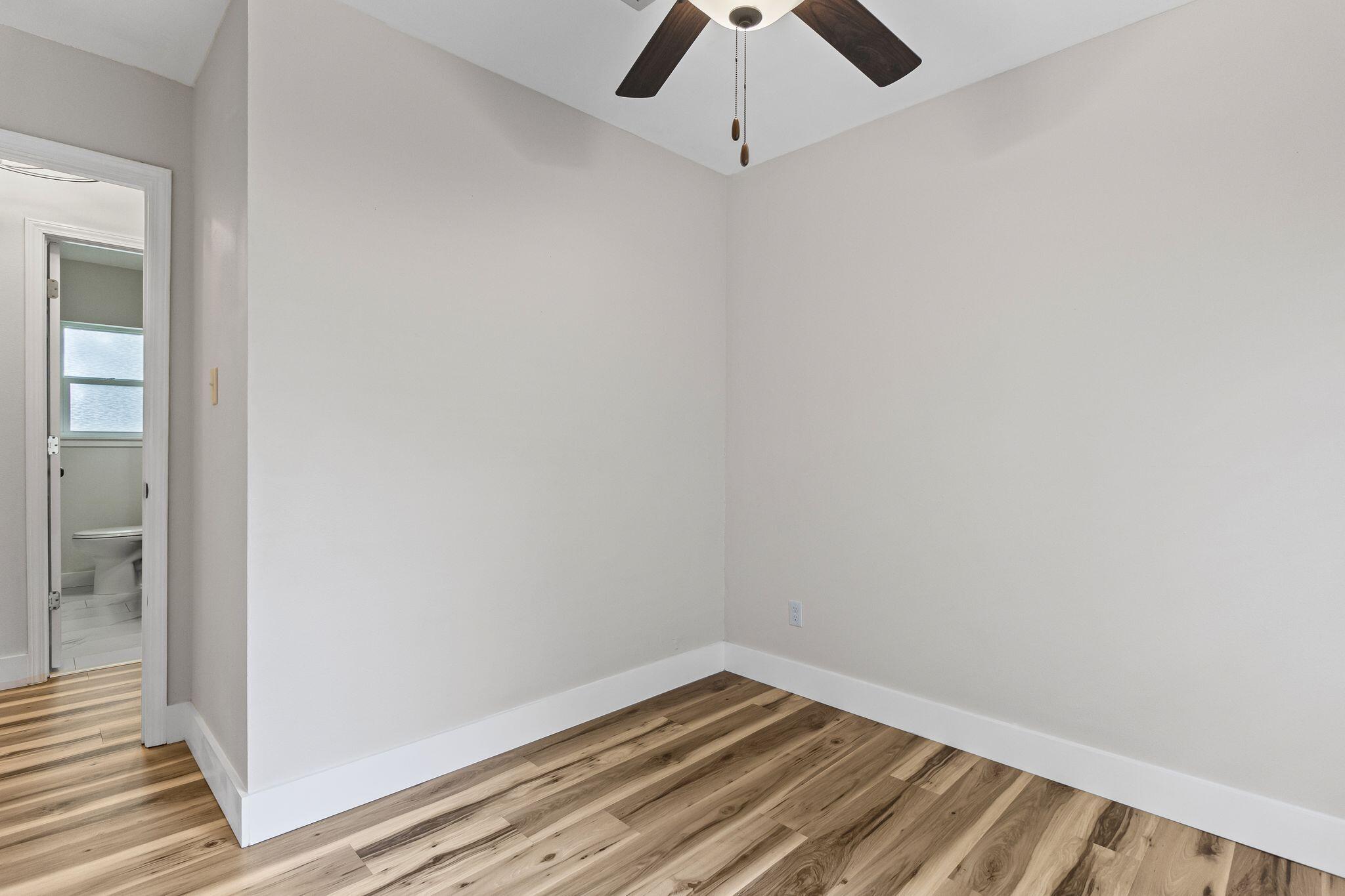 GARNIERS BEACH 7TH - Residential